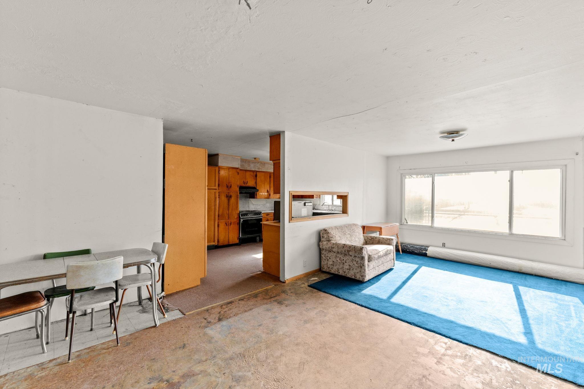 544 W Falls Ave, Twin Falls, Idaho 83301, 4 Bedrooms, 2 Bathrooms, Residential For Sale, Price $20,000,MLS 98973708