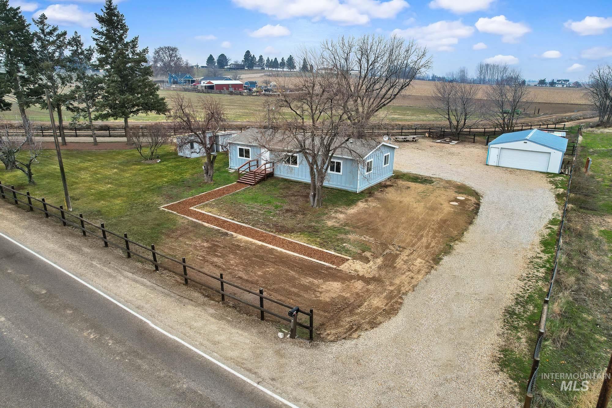 19391 Pride Ln, Caldwell, Idaho 83607, 3 Bedrooms, 2 Bathrooms, Residential For Sale, Price $419,900,MLS 98973710