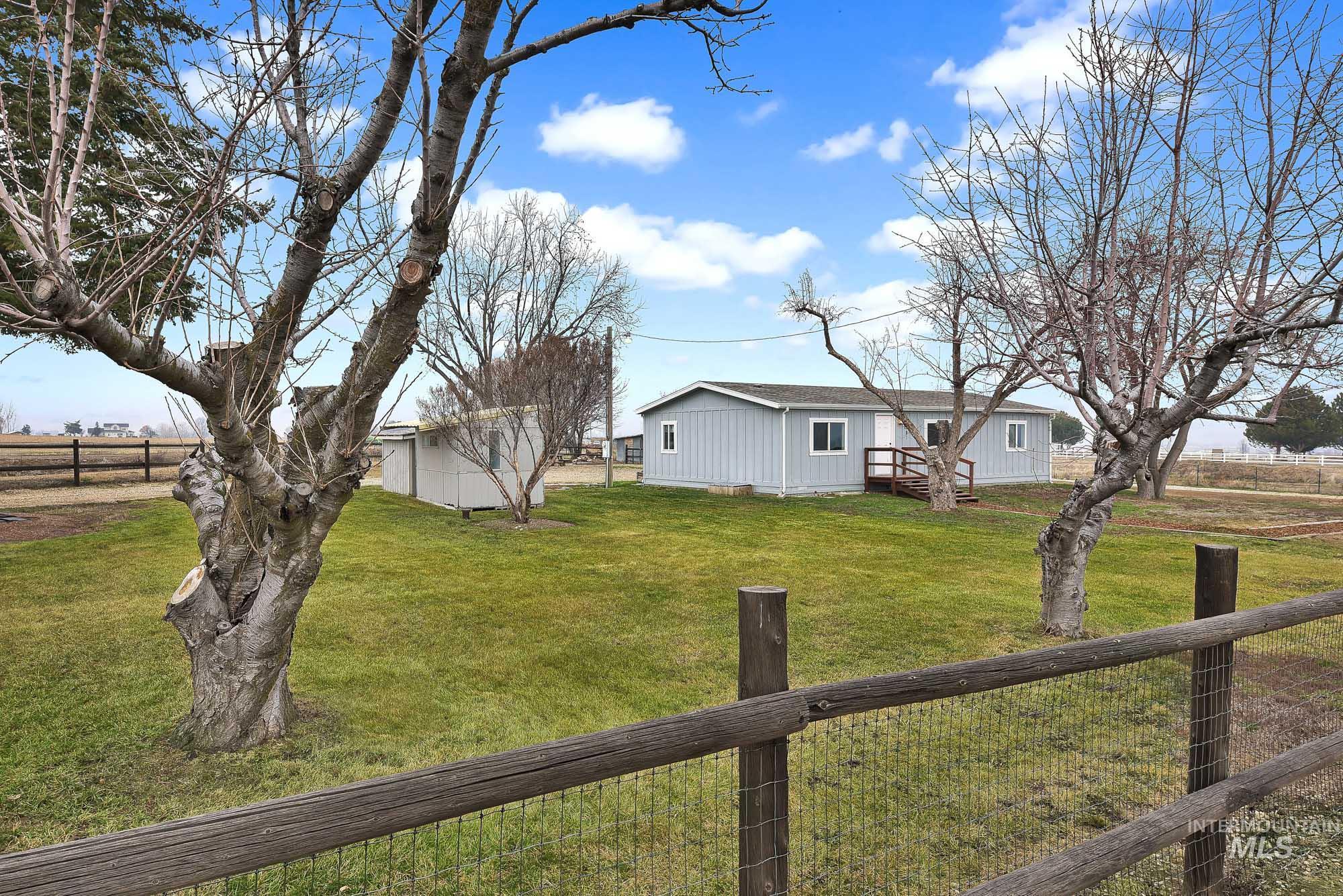 19391 Pride Ln, Caldwell, Idaho 83607, 3 Bedrooms, 2 Bathrooms, Residential For Sale, Price $419,900,MLS 98973710