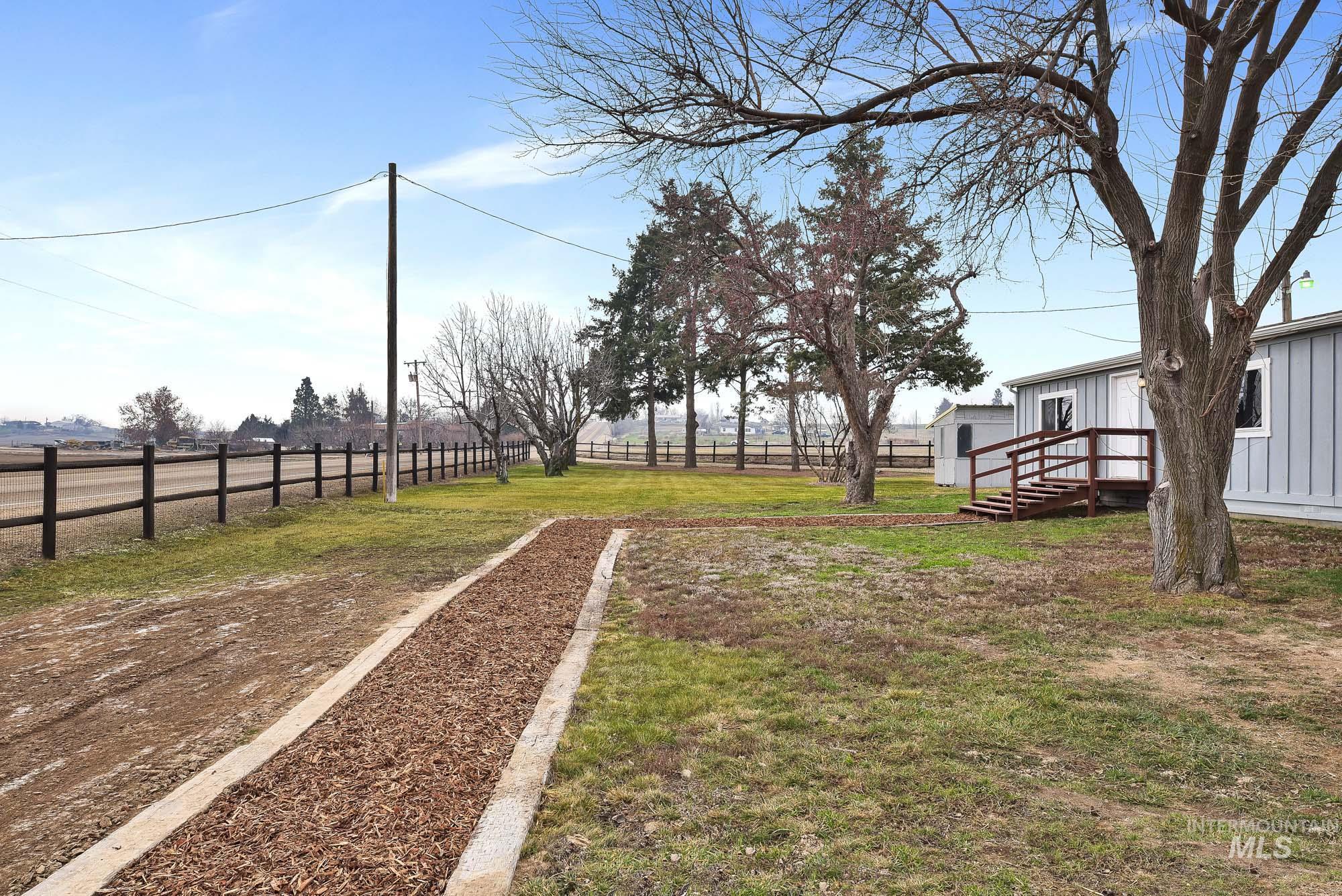 19391 Pride Ln, Caldwell, Idaho 83607, 3 Bedrooms, 2 Bathrooms, Residential For Sale, Price $419,900,MLS 98973710