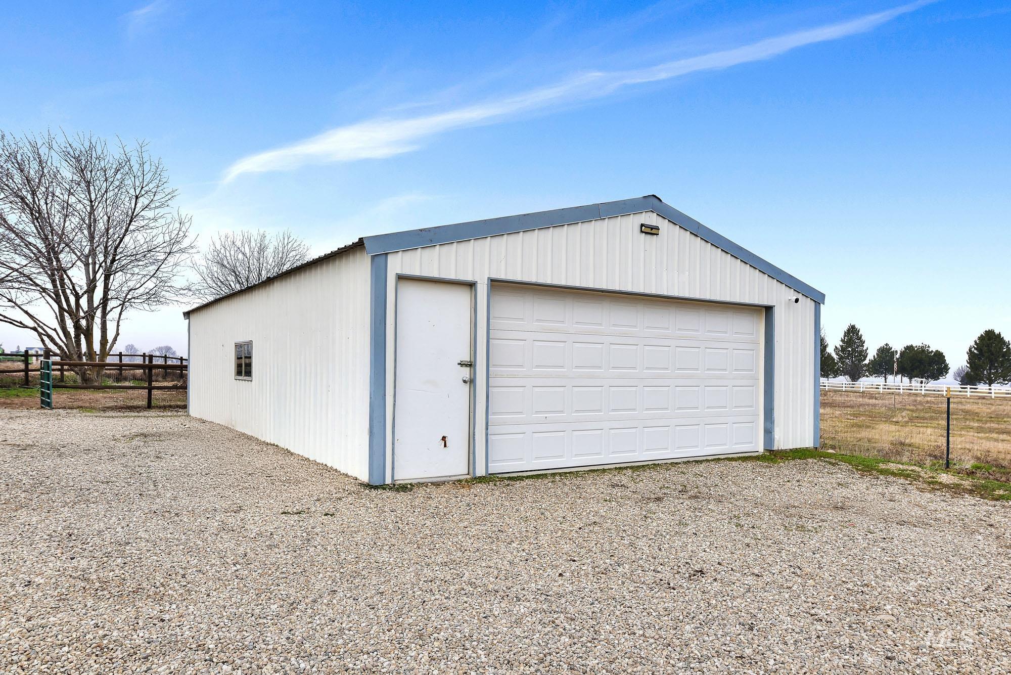 19391 Pride Ln, Caldwell, Idaho 83607, 3 Bedrooms, 2 Bathrooms, Residential For Sale, Price $419,900,MLS 98973710