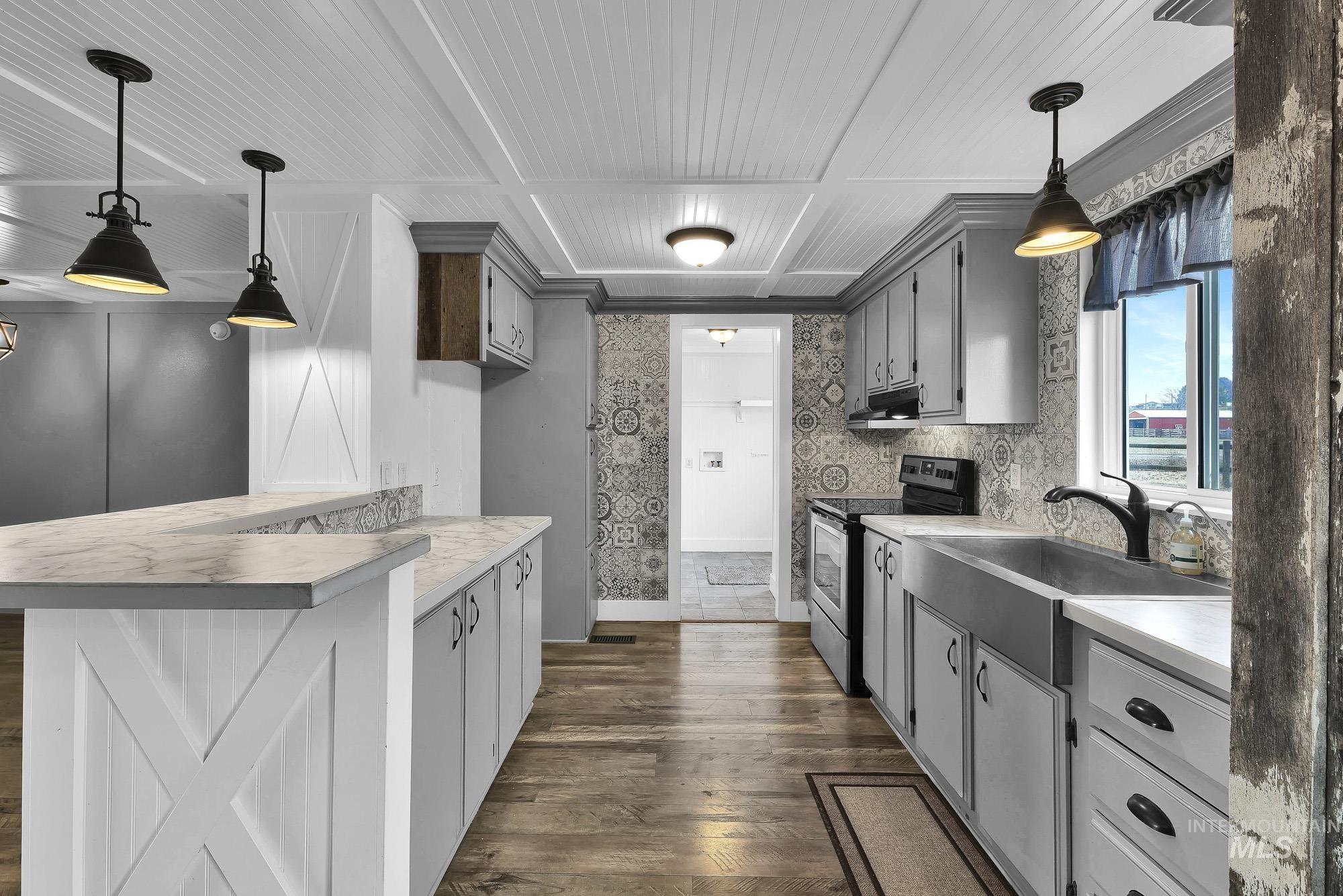 19391 Pride Ln, Caldwell, Idaho 83607, 3 Bedrooms, 2 Bathrooms, Residential For Sale, Price $419,900,MLS 98973710