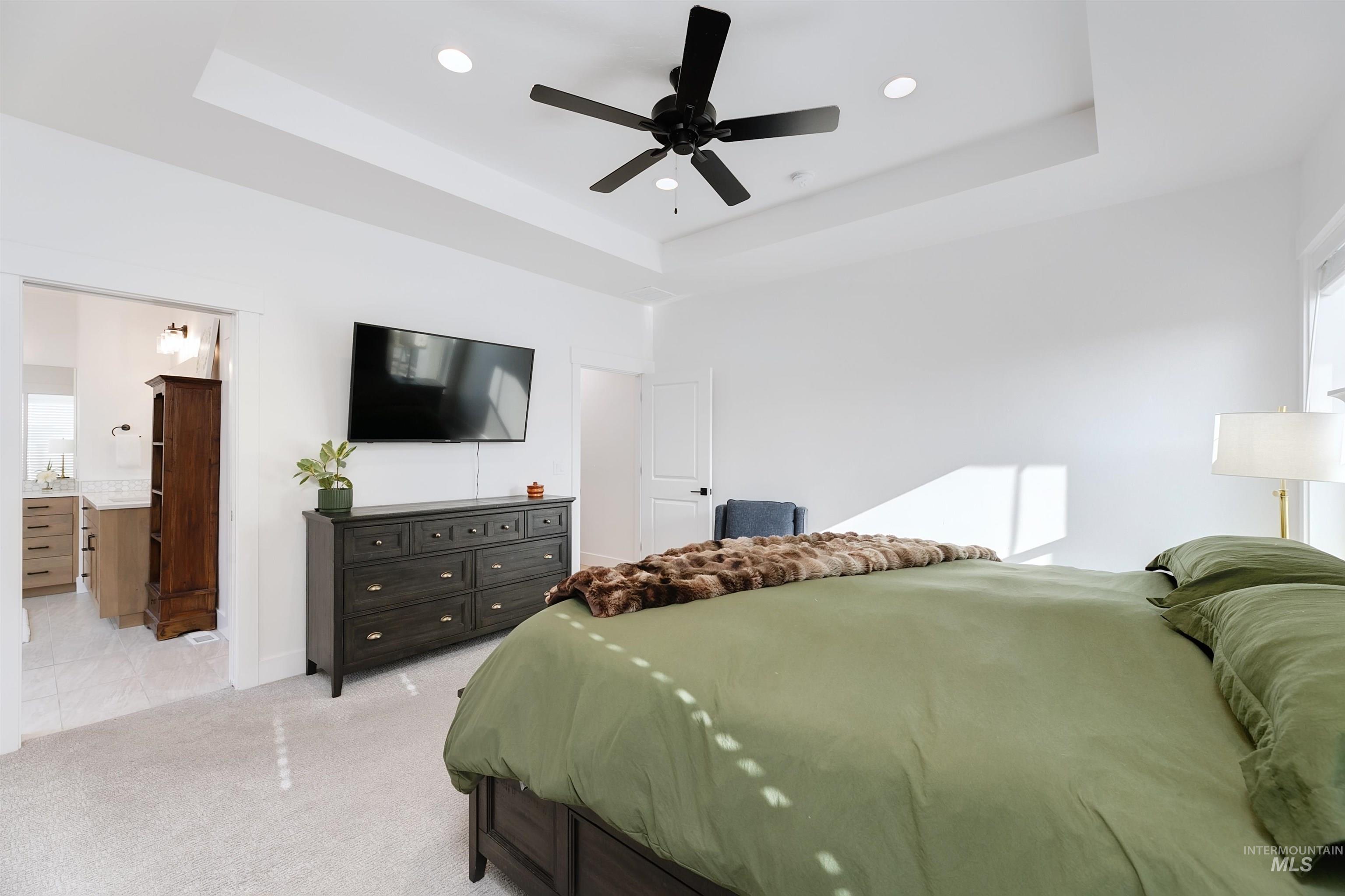 4201 E Grayson Dr., Meridian, Idaho 83642, 5 Bedrooms, 3 Bathrooms, Residential For Sale, Price $775,000,MLS 98973712