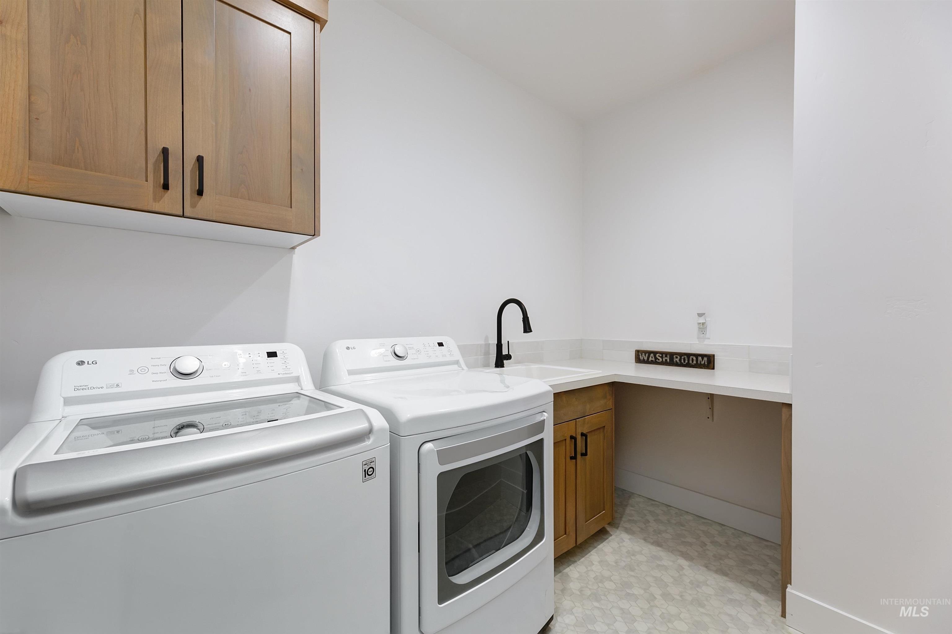 4201 E Grayson Dr., Meridian, Idaho 83642, 5 Bedrooms, 3 Bathrooms, Residential For Sale, Price $775,000,MLS 98973712