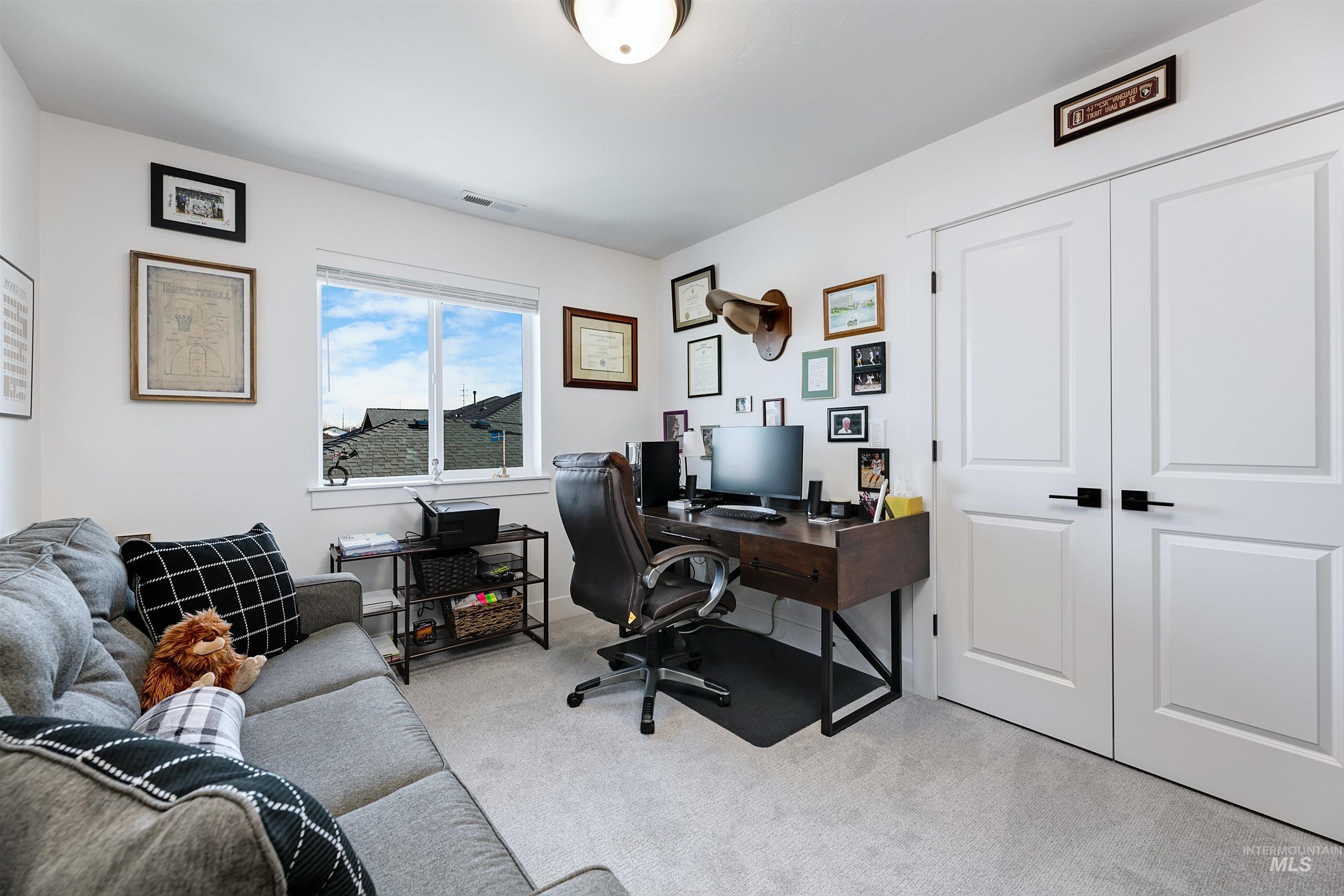 4201 E Grayson Dr., Meridian, Idaho 83642, 5 Bedrooms, 3 Bathrooms, Residential For Sale, Price $775,000,MLS 98973712