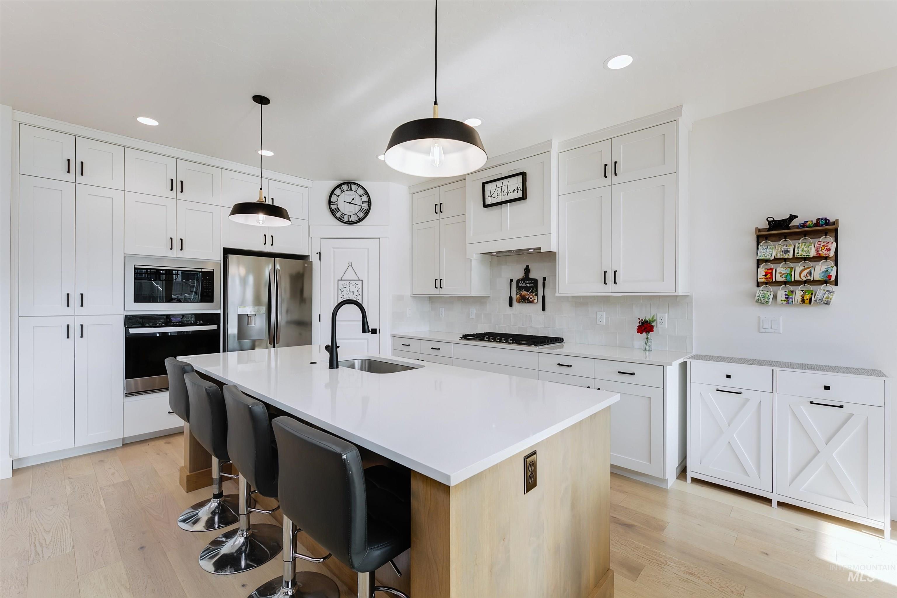 4201 E Grayson Dr., Meridian, Idaho 83642, 5 Bedrooms, 3 Bathrooms, Residential For Sale, Price $775,000,MLS 98973712