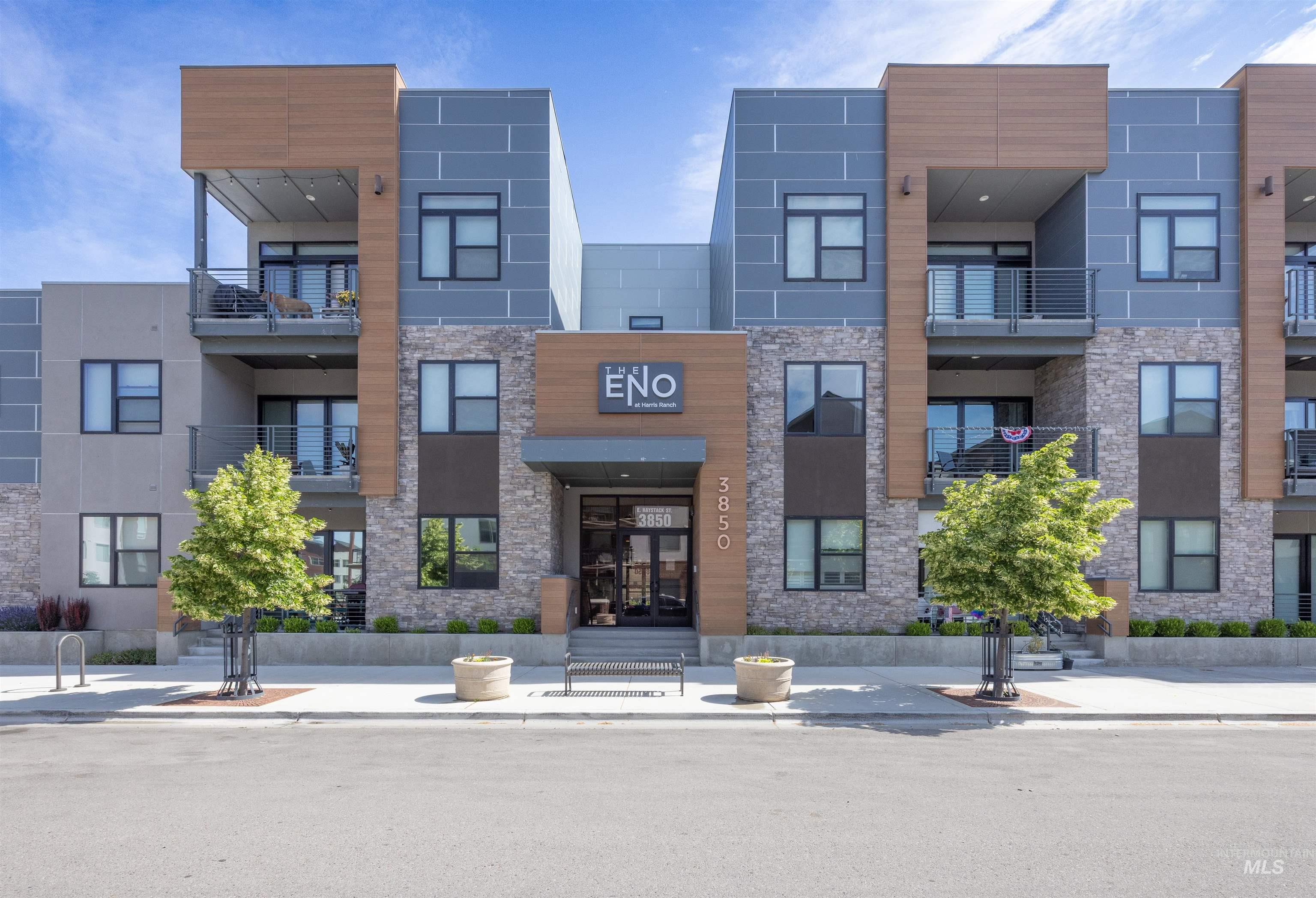 3850 E Haystack St., Boise, Idaho 83716-5885, 2 Bedrooms, 2 Bathrooms, Residential For Sale, Price $429,900, 98973713