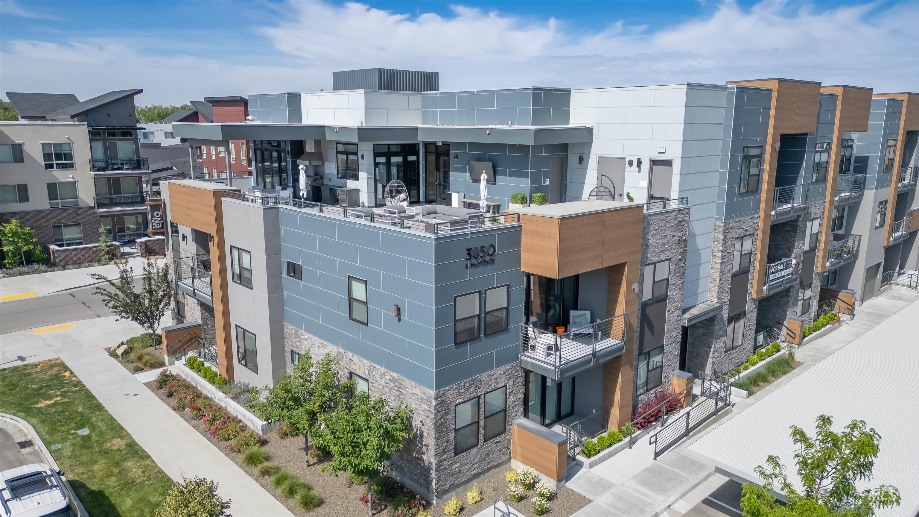 3850 E Haystack St., Boise, Idaho 83716-5885, 2 Bedrooms, 2 Bathrooms, Residential For Sale, Price $429,900, 98973713