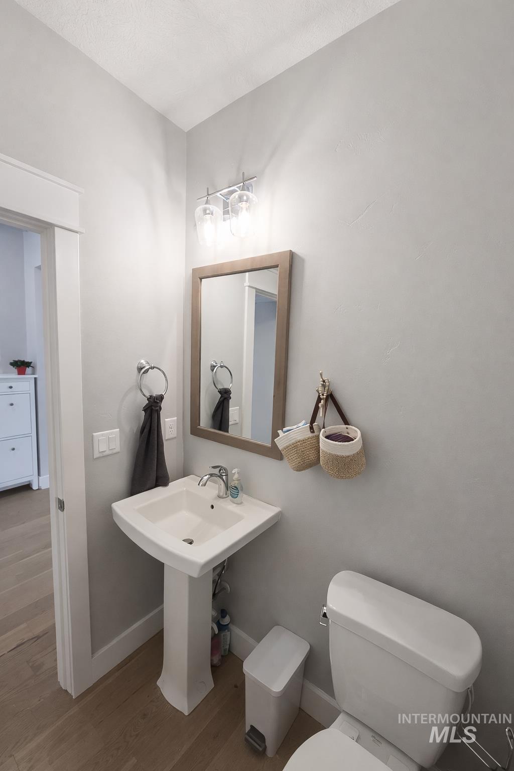 11513 W Soaring Hawk st., Star, Idaho 83669, 5 Bedrooms, 3.5 Bathrooms, Residential For Sale, Price $749,000,MLS 98973716