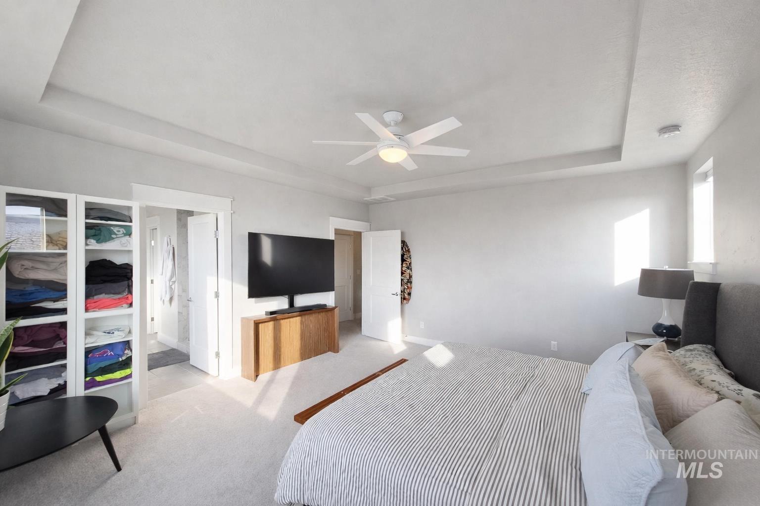 11513 W Soaring Hawk st., Star, Idaho 83669, 5 Bedrooms, 3.5 Bathrooms, Residential For Sale, Price $749,000,MLS 98973716