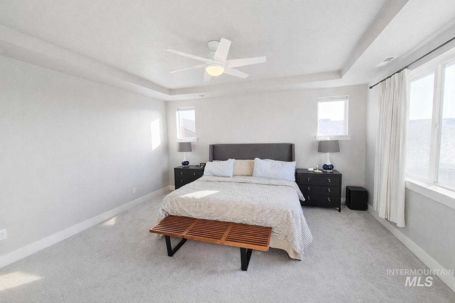 11513 W Soaring Hawk st., Star, Idaho 83669, 5 Bedrooms, 3.5 Bathrooms, Residential For Sale, Price $749,000,MLS 98973716