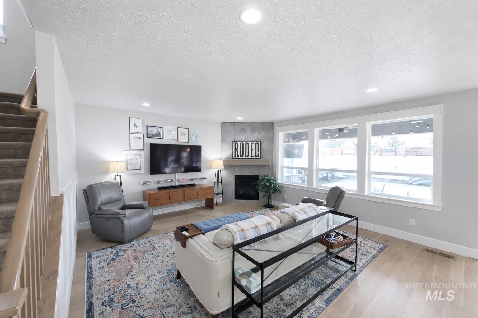 11513 W Soaring Hawk st., Star, Idaho 83669, 5 Bedrooms, 3.5 Bathrooms, Residential For Sale, Price $749,000,MLS 98973716