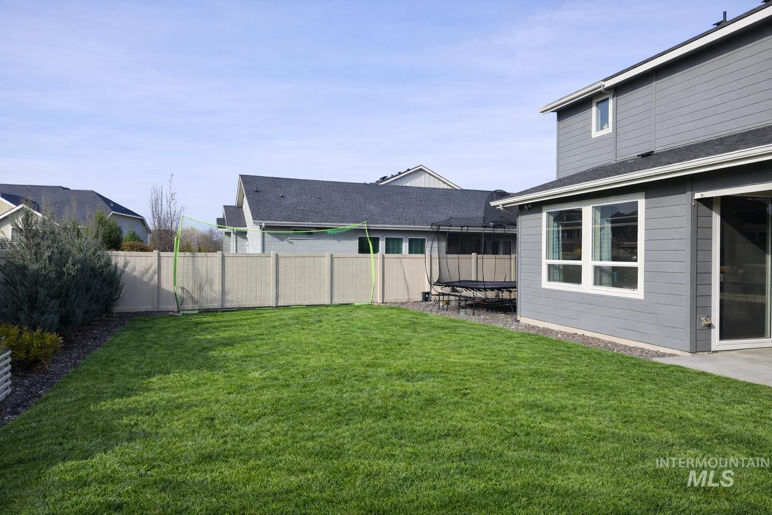 11513 W Soaring Hawk st., Star, Idaho 83669, 5 Bedrooms, 3.5 Bathrooms, Residential For Sale, Price $749,000,MLS 98973716