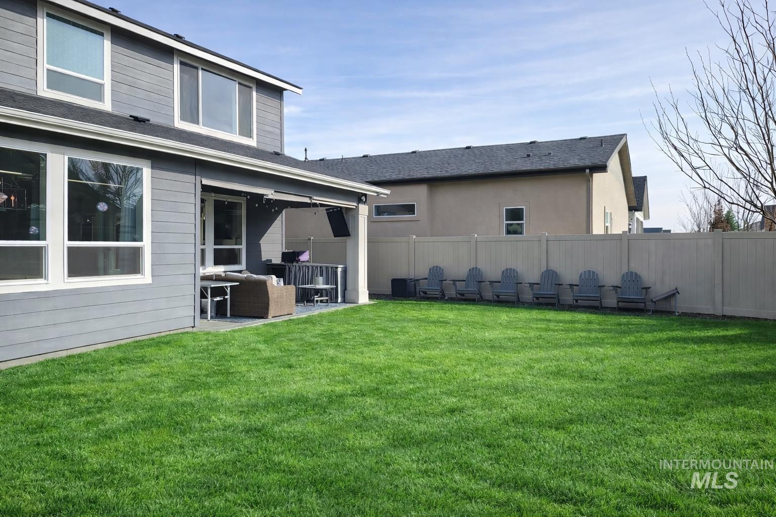 11513 W Soaring Hawk st., Star, Idaho 83669, 5 Bedrooms, 3.5 Bathrooms, Residential For Sale, Price $749,000,MLS 98973716