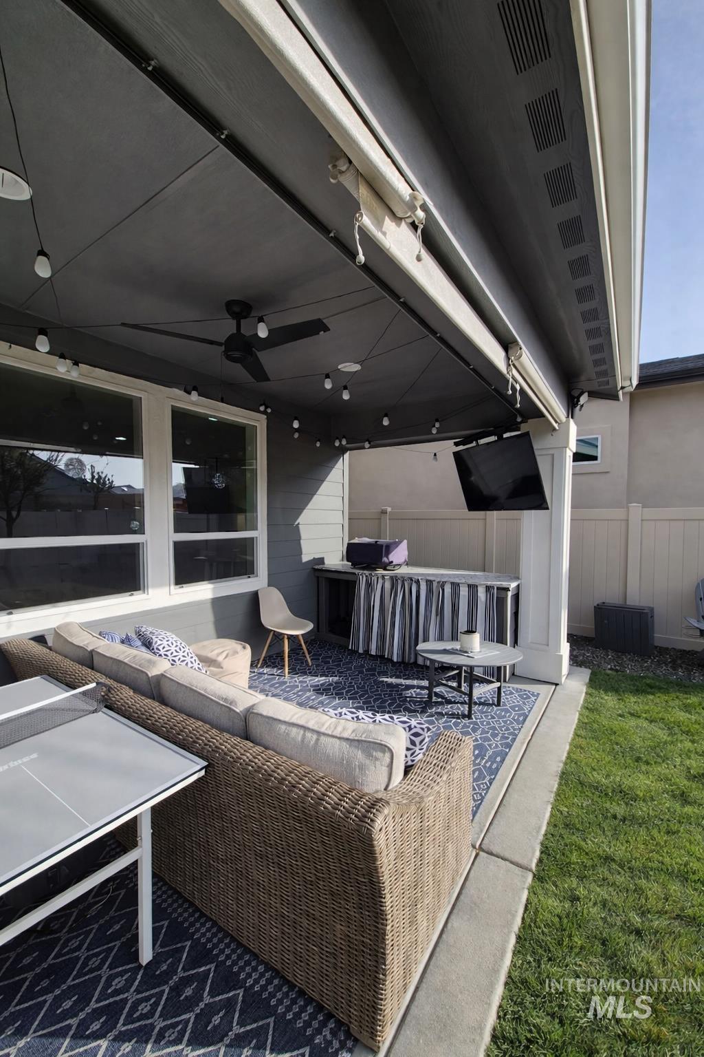 11513 W Soaring Hawk st., Star, Idaho 83669, 5 Bedrooms, 3.5 Bathrooms, Residential For Sale, Price $749,000,MLS 98973716