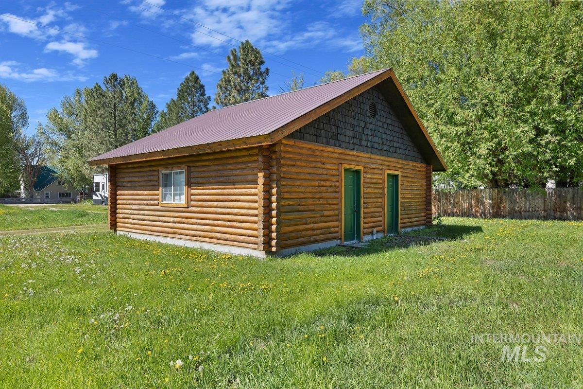128 E Sage Ave, Fairfield, Idaho 83327, 2 Bedrooms, 2 Bathrooms, Residential For Sale, Price $430,000, 98973717