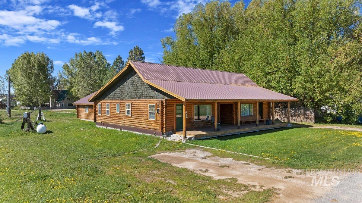 128 E Sage Ave, Fairfield, Idaho 83327, 2 Bedrooms, 2 Bathrooms, Residential For Sale, Price $430,000, 98973717