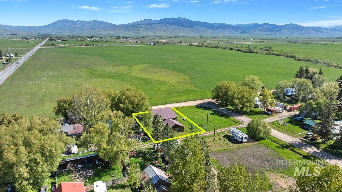 128 E Sage Ave, Fairfield, Idaho 83327, 2 Bedrooms, 2 Bathrooms, Residential For Sale, Price $430,000, 98973717
