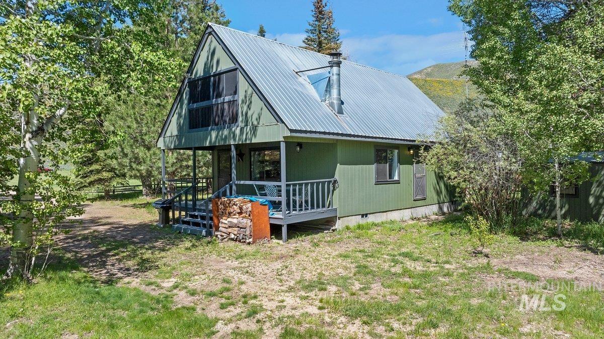 186 Phillips Creek Lane, Fairfield, Idaho 83327, 3 Bedrooms, 2 Bathrooms, Residential For Sale, Price $499,900, 98973719