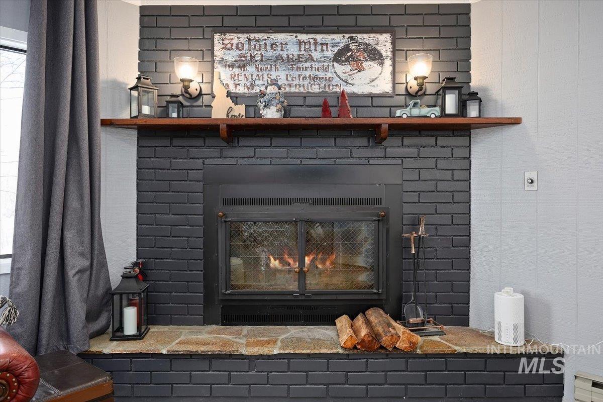 186 Phillips Creek Lane, Fairfield, Idaho 83327, 3 Bedrooms, 2 Bathrooms, Residential For Sale, Price $499,900, 98973719