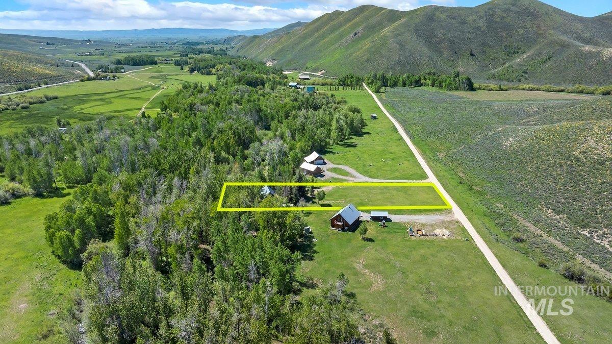 186 Phillips Creek Lane, Fairfield, Idaho 83327, 3 Bedrooms, 2 Bathrooms, Residential For Sale, Price $499,900, 98973719