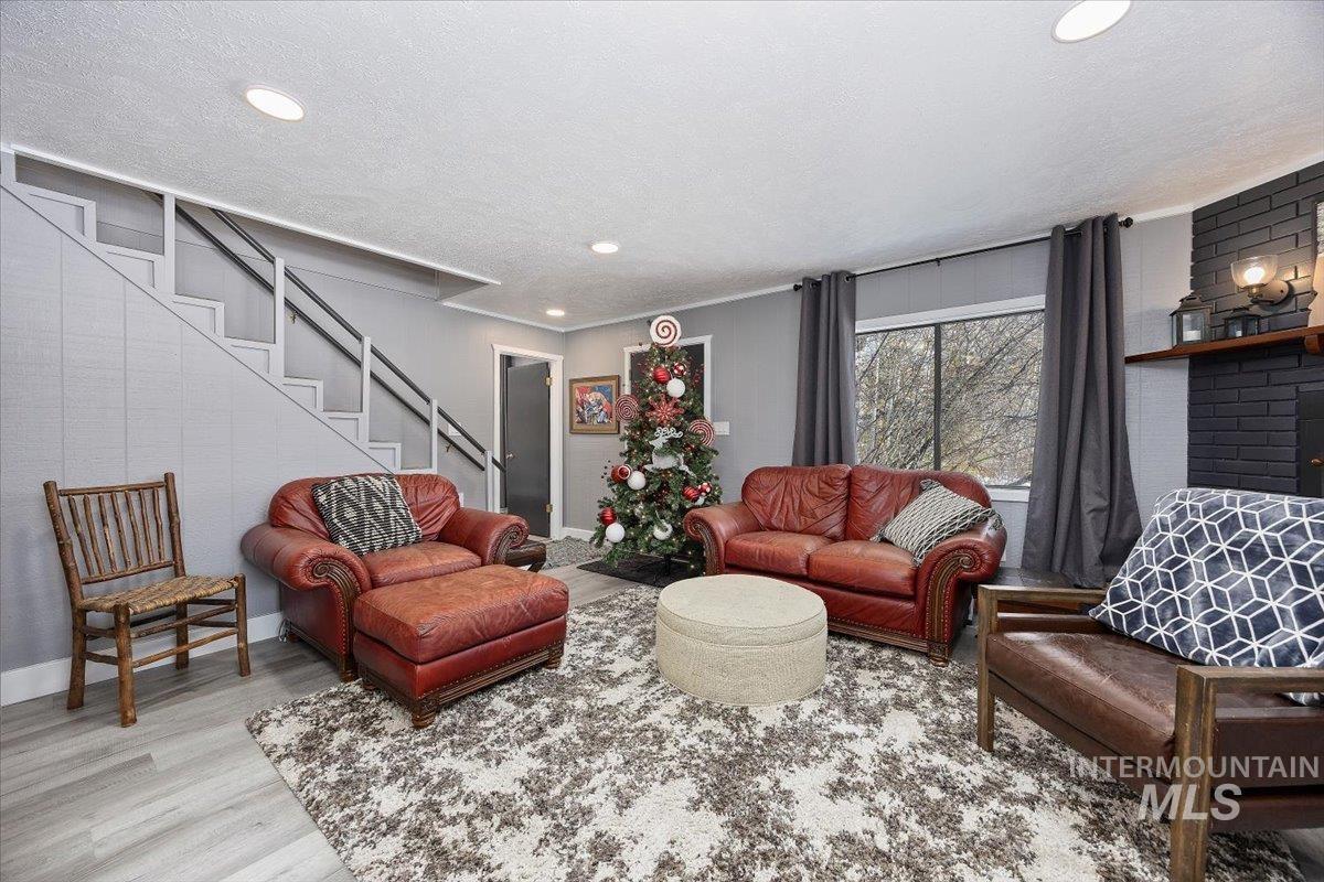 186 Phillips Creek Lane, Fairfield, Idaho 83327, 3 Bedrooms, 2 Bathrooms, Residential For Sale, Price $499,900, 98973719