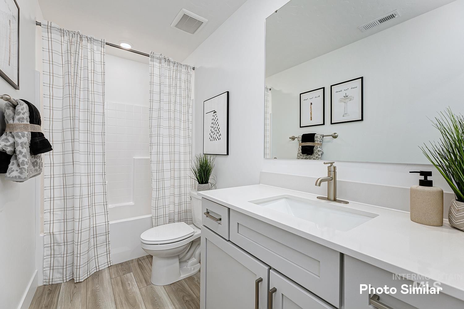 6947 N Daisy Teal Ave, Meridian, Idaho 83646, 4 Bedrooms, 3 Bathrooms, Residential For Sale, Price $554,900, 98973722