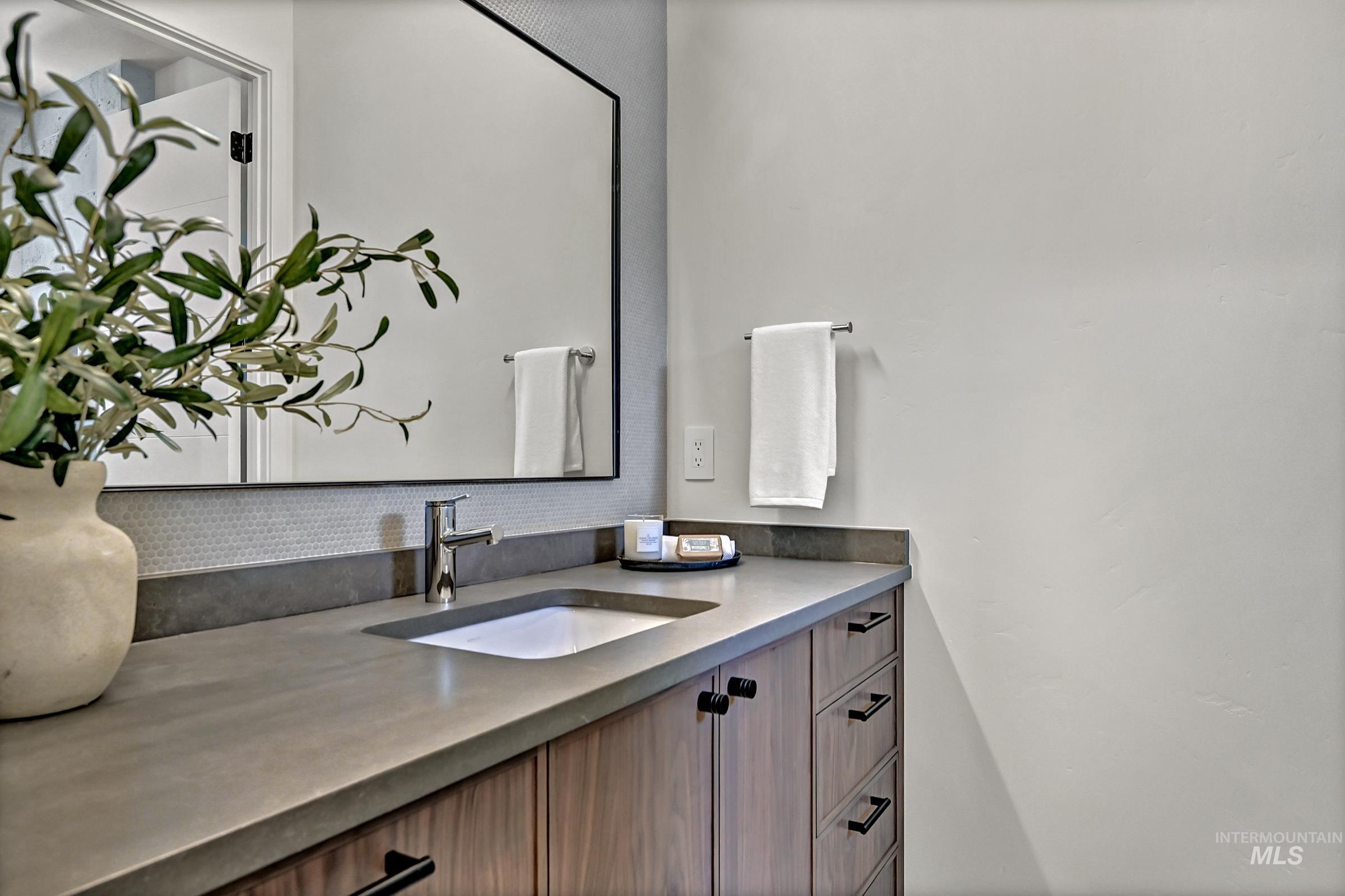 938 E Chardie Rd., Boise, Idaho 83702, 4 Bedrooms, 4.5 Bathrooms, Residential For Sale, Price $3,750,000,MLS 98973724