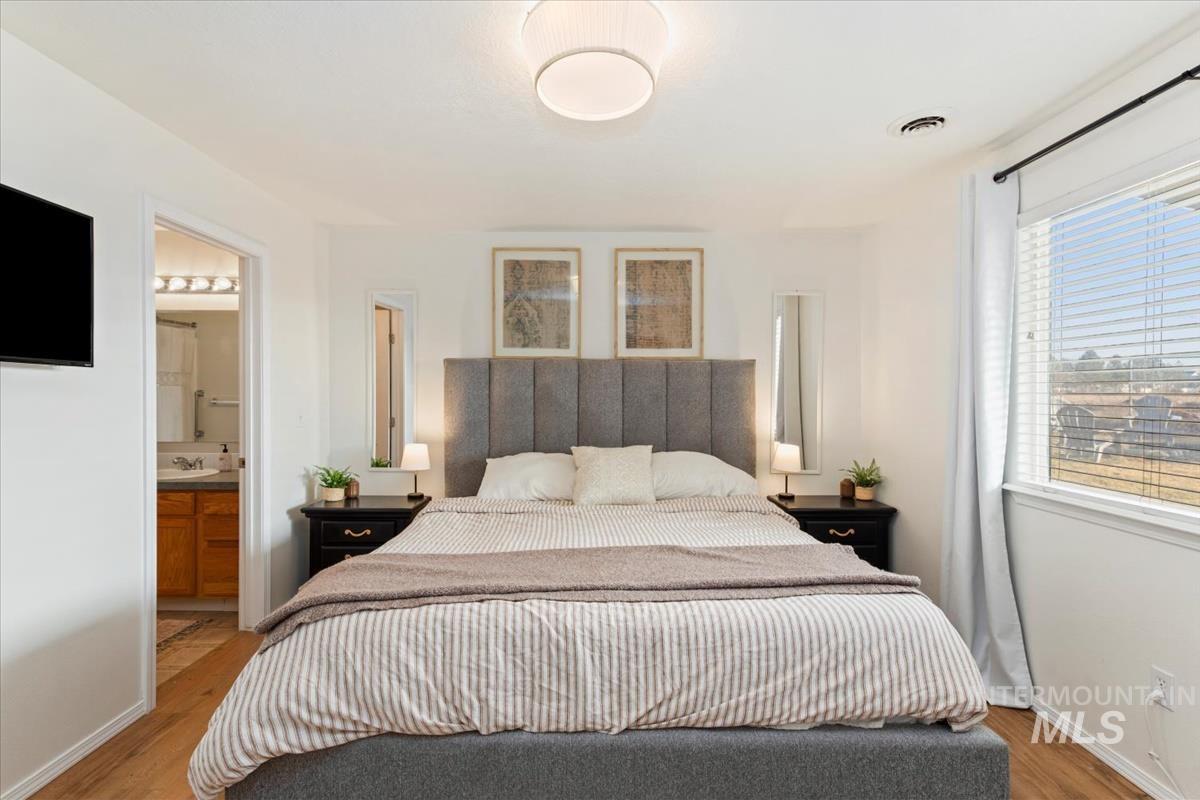 6262 E Lemhi Ct, Nampa, Idaho 83687, 3 Bedrooms, 2.5 Bathrooms, Residential For Sale, Price $390,000,MLS 98973725