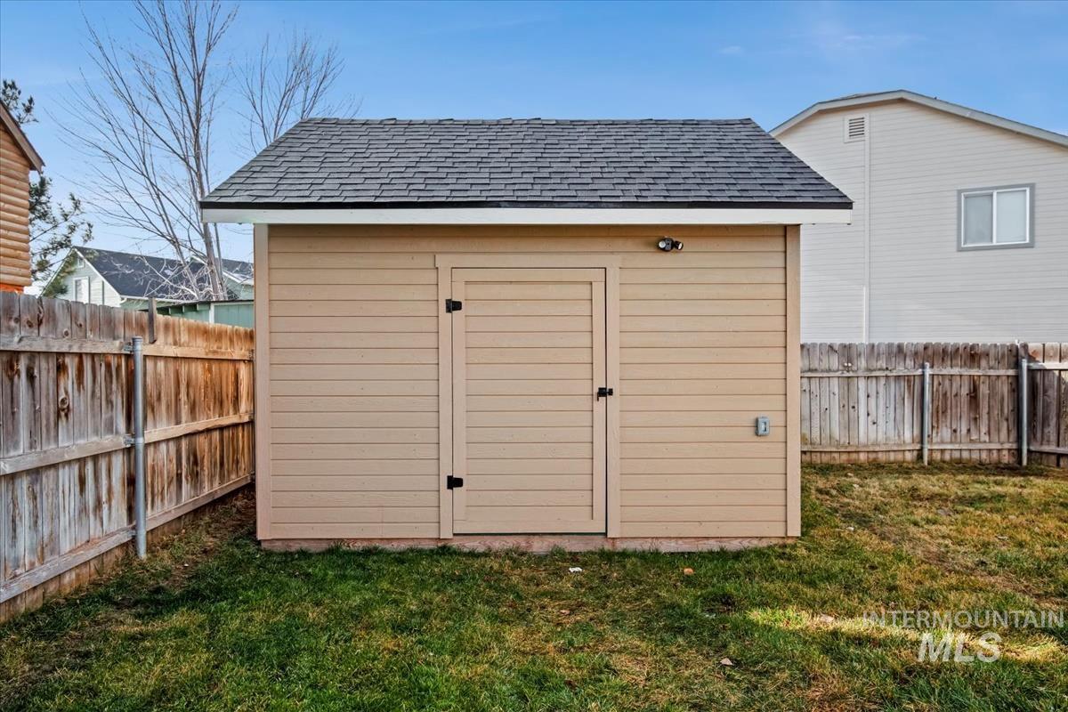 6262 E Lemhi Ct, Nampa, Idaho 83687, 3 Bedrooms, 2.5 Bathrooms, Residential For Sale, Price $390,000,MLS 98973725