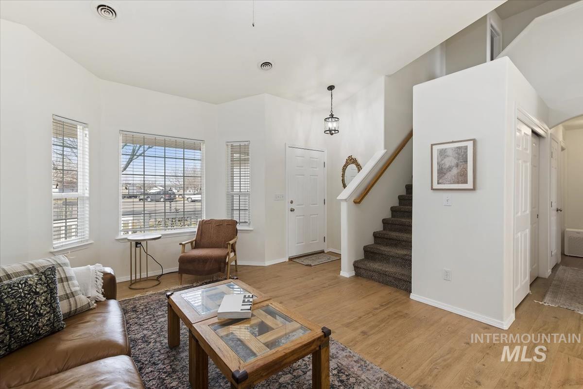 6262 E Lemhi Ct, Nampa, Idaho 83687, 3 Bedrooms, 2.5 Bathrooms, Residential For Sale, Price $390,000,MLS 98973725