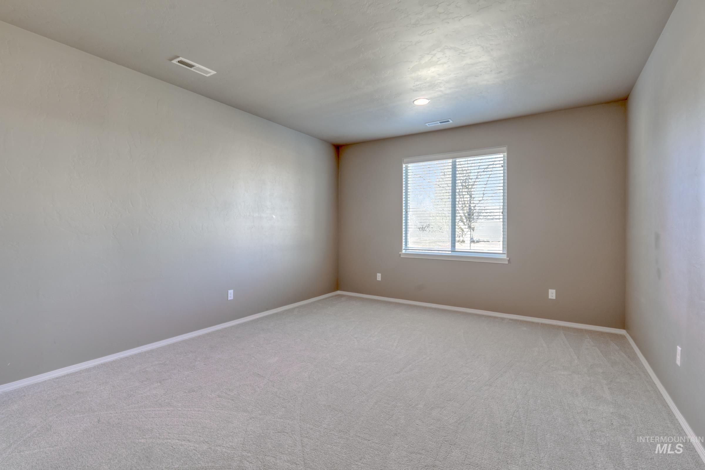 12734 Amber Sky, Caldwell, Idaho 83607, 3 Bedrooms, 2 Bathrooms, Residential For Sale, Price $390,000,MLS 98973727