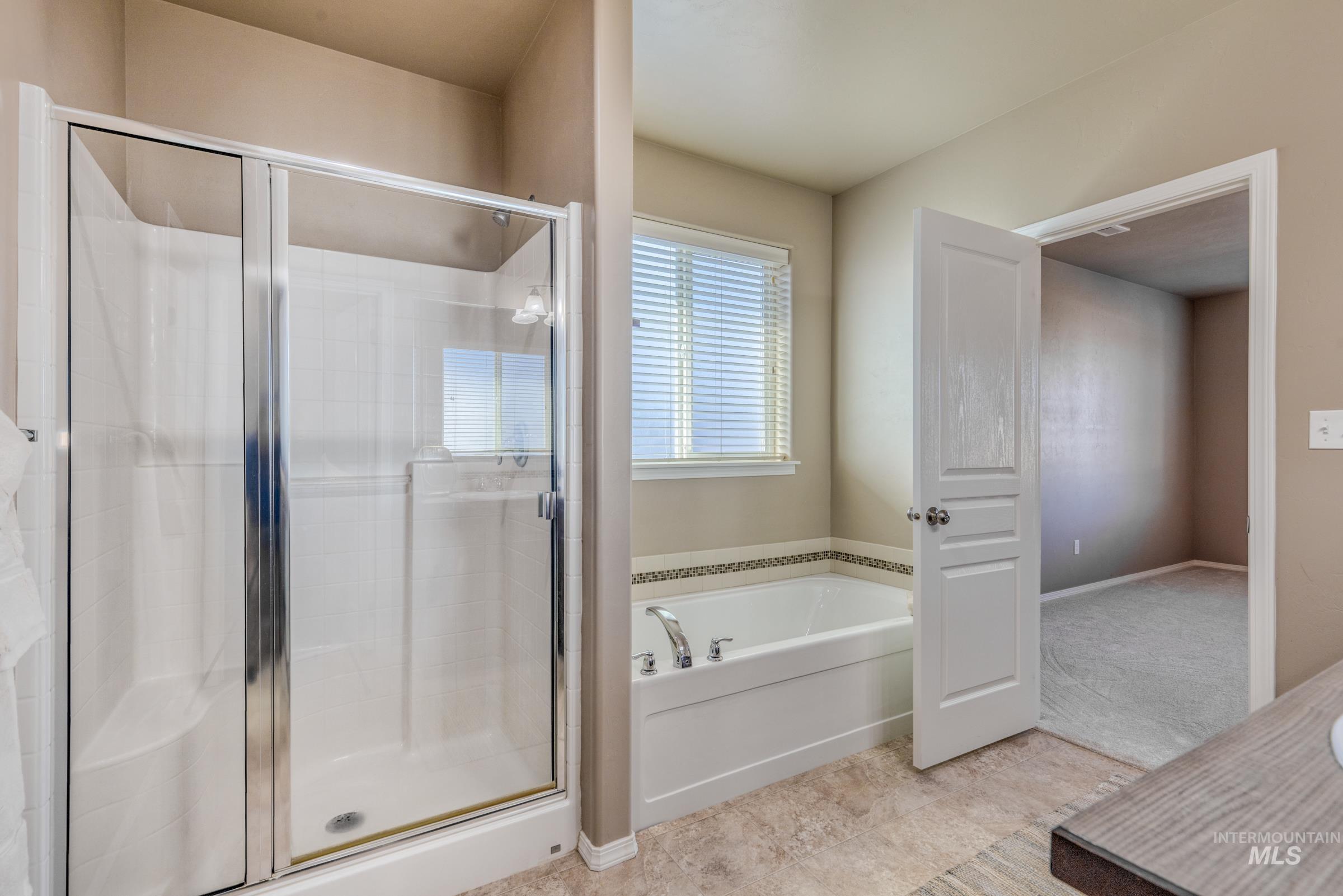 12734 Amber Sky, Caldwell, Idaho 83607, 3 Bedrooms, 2 Bathrooms, Residential For Sale, Price $390,000,MLS 98973727