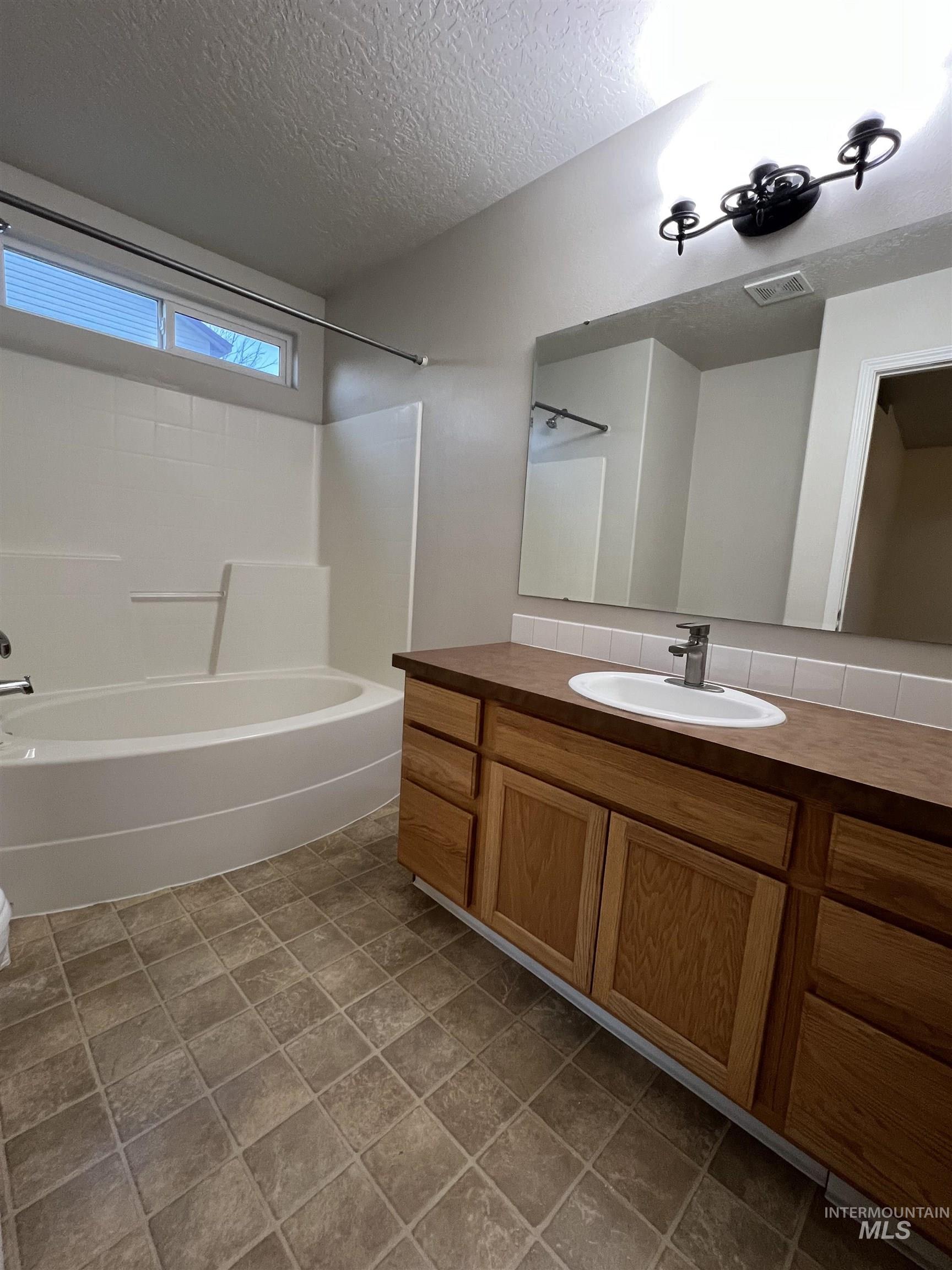 3825 E Clear Springs Dr, Nampa, Idaho 83686, 3 Bedrooms, 2 Bathrooms, Residential For Sale, Price $349,900,MLS 98973728