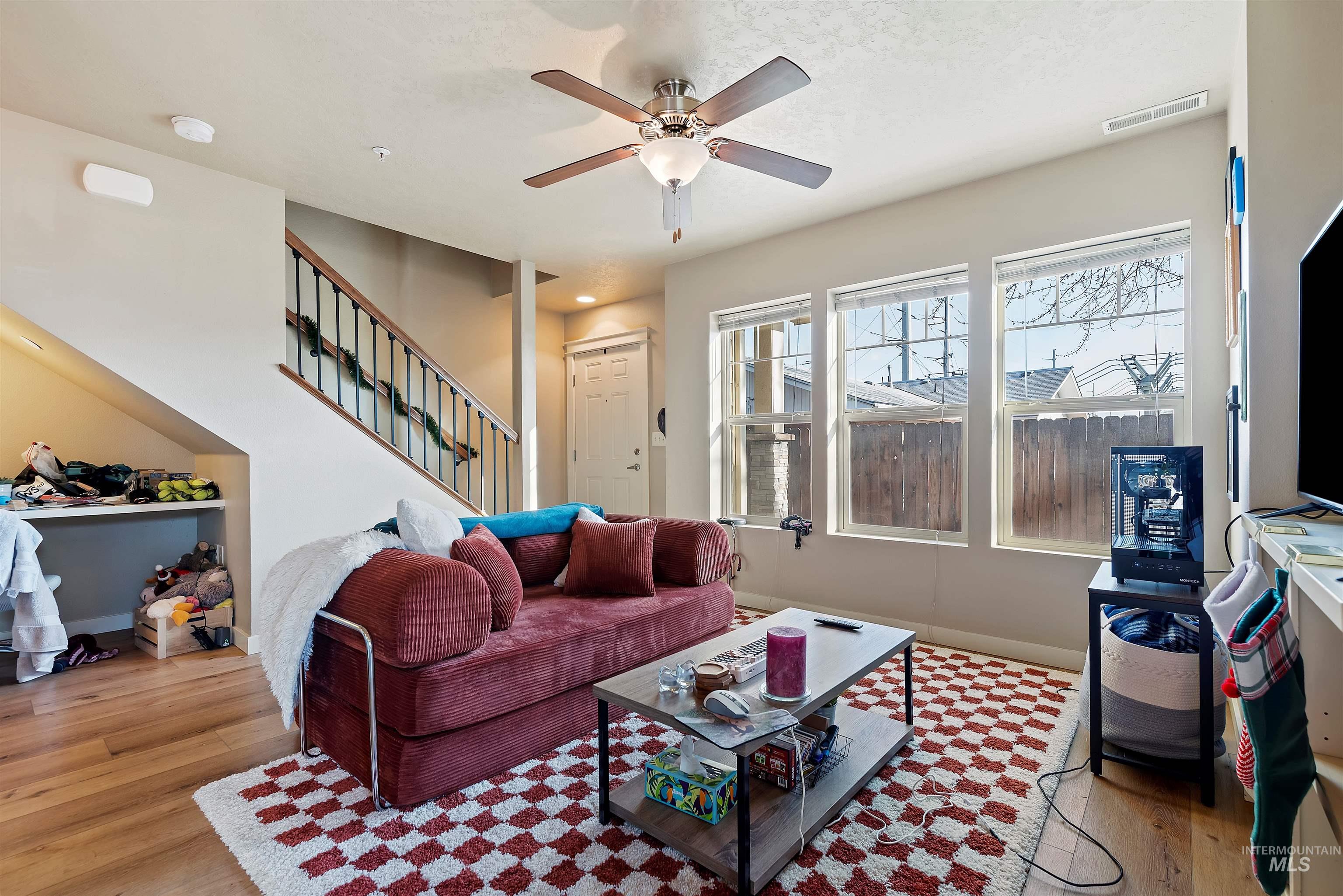 9107 Ustick Rd, Boise, Idaho 83705, 2 Bedrooms, 2 Bathrooms, Residential Income For Sale, Price $1,000,000,MLS 98973731