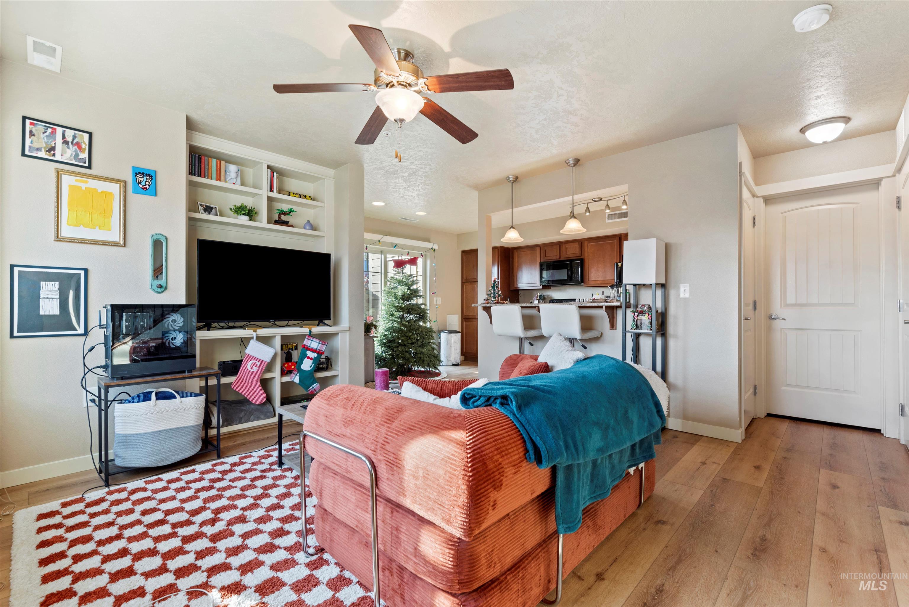 9107 Ustick Rd, Boise, Idaho 83705, 2 Bedrooms, 2 Bathrooms, Residential Income For Sale, Price $1,000,000,MLS 98973731