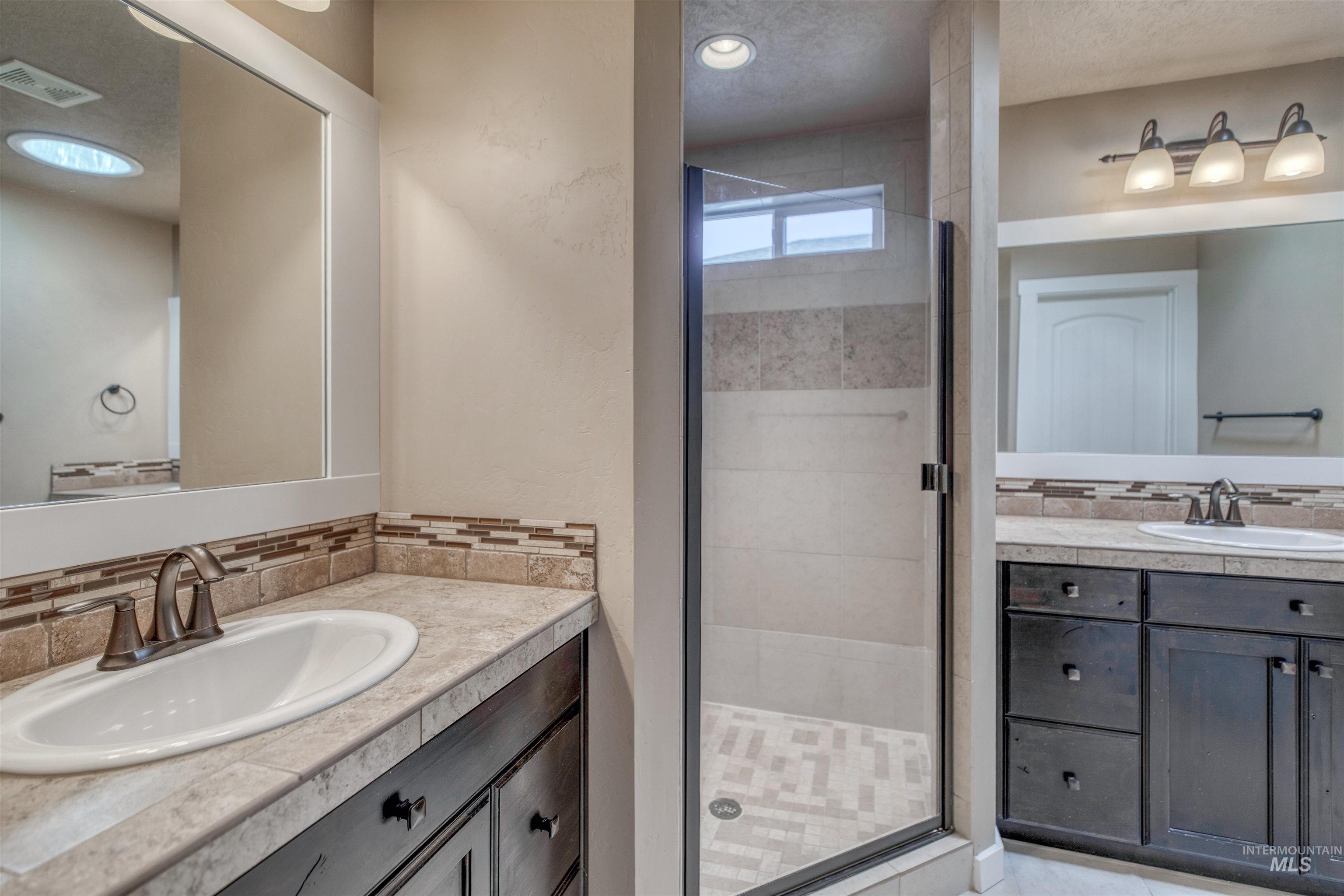 4470 S Axiom Ave, Boise, Idaho 83716, 3 Bedrooms, 2.5 Bathrooms, Residential For Sale, Price $559,900, 98973733