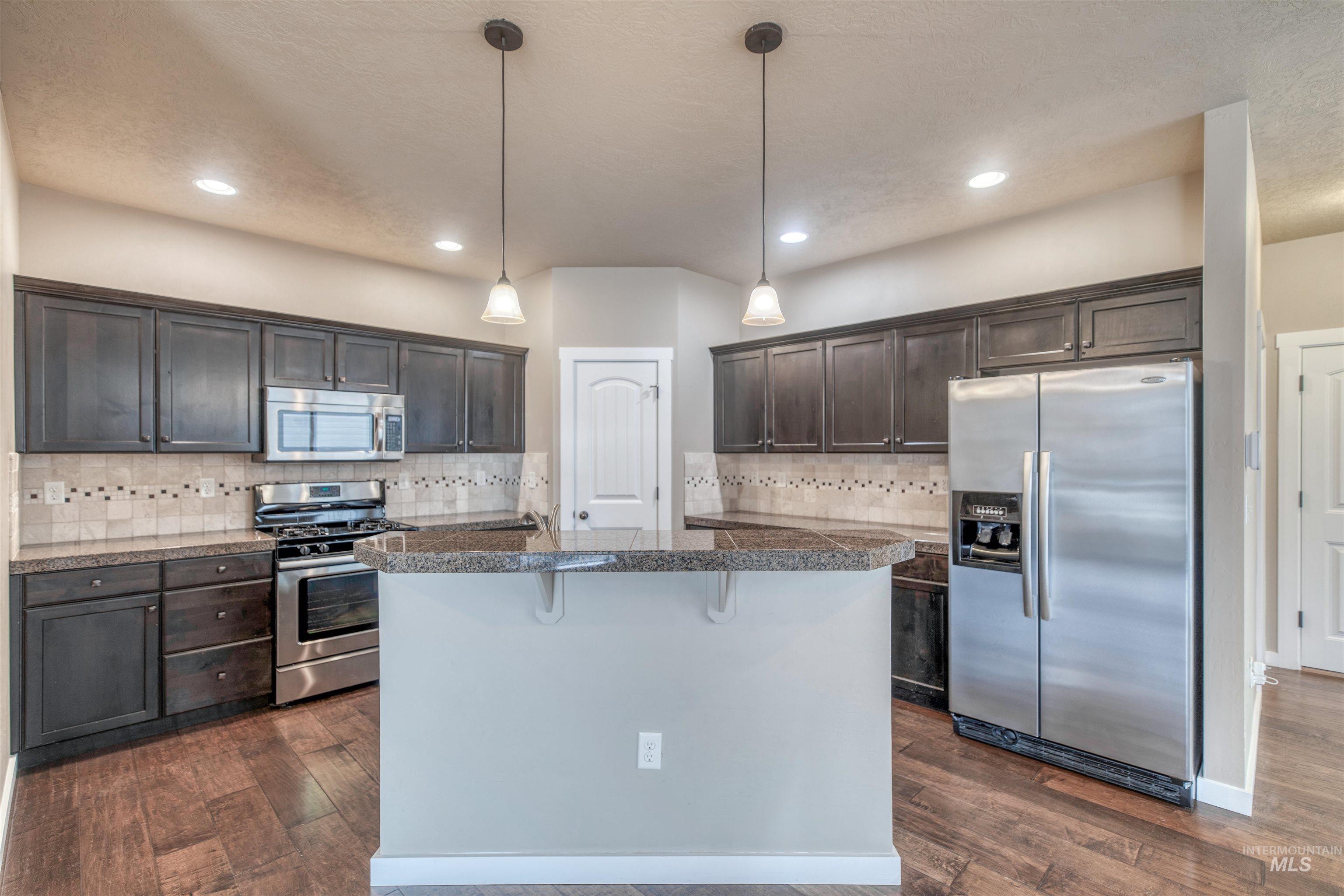 4470 S Axiom Ave, Boise, Idaho 83716, 3 Bedrooms, 2.5 Bathrooms, Residential For Sale, Price $559,900, 98973733