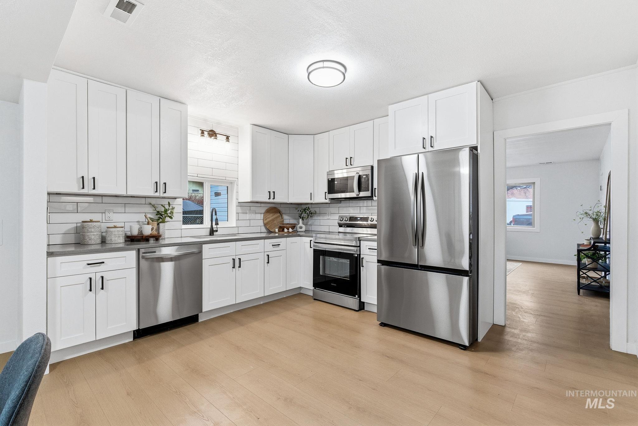 2314 Hillcrest, Caldwell, Idaho 83605, 3 Bedrooms, 1 Bathroom, Residential For Sale, Price $339,000,MLS 98973734