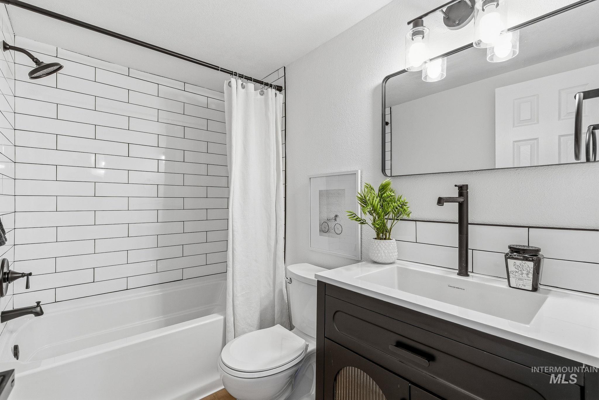 2314 Hillcrest, Caldwell, Idaho 83605, 3 Bedrooms, 1 Bathroom, Residential For Sale, Price $339,000,MLS 98973734