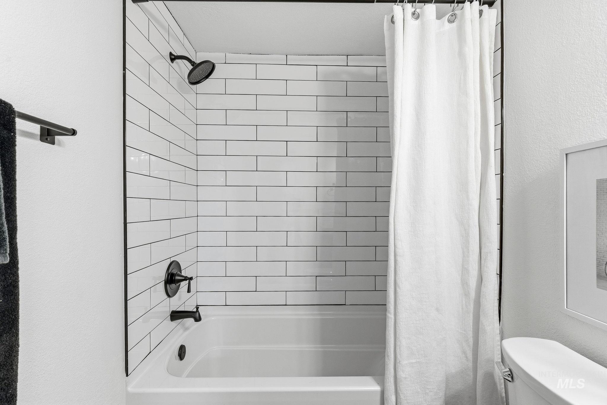 2314 Hillcrest, Caldwell, Idaho 83605, 3 Bedrooms, 1 Bathroom, Residential For Sale, Price $339,000,MLS 98973734