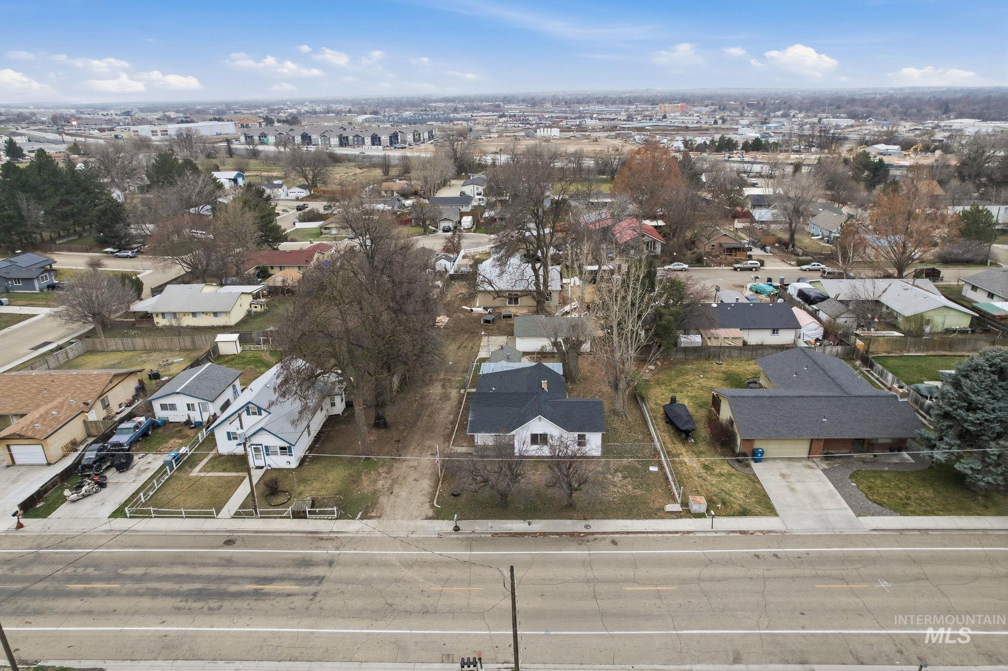 2314 Hillcrest, Caldwell, Idaho 83605, 3 Bedrooms, 1 Bathroom, Residential For Sale, Price $339,000,MLS 98973734