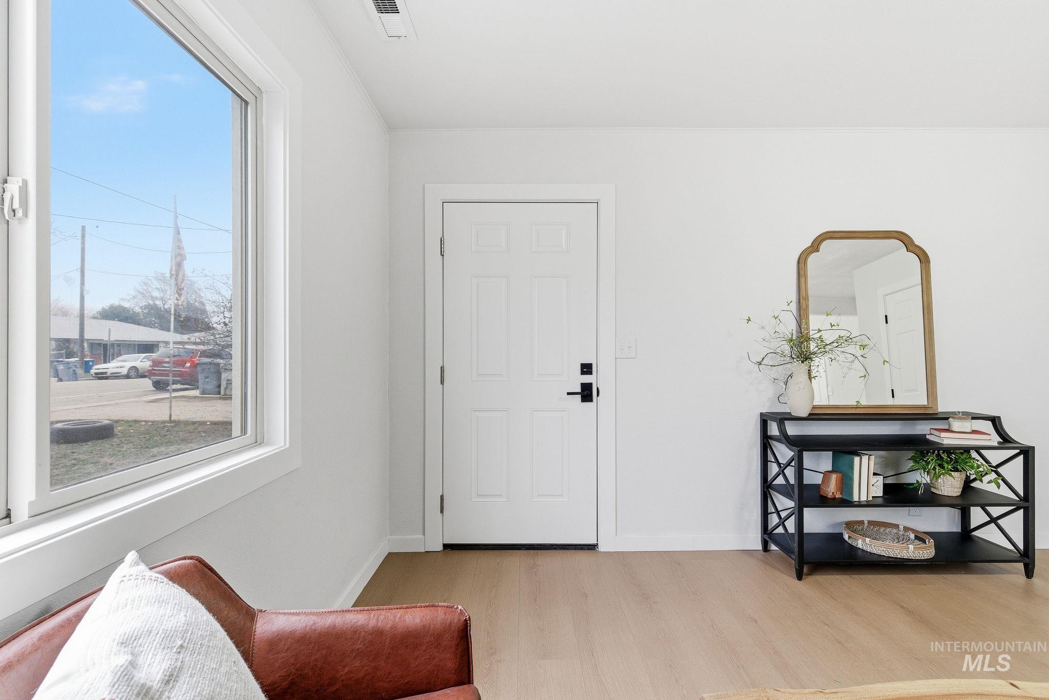 2314 Hillcrest, Caldwell, Idaho 83605, 3 Bedrooms, 1 Bathroom, Residential For Sale, Price $339,000,MLS 98973734