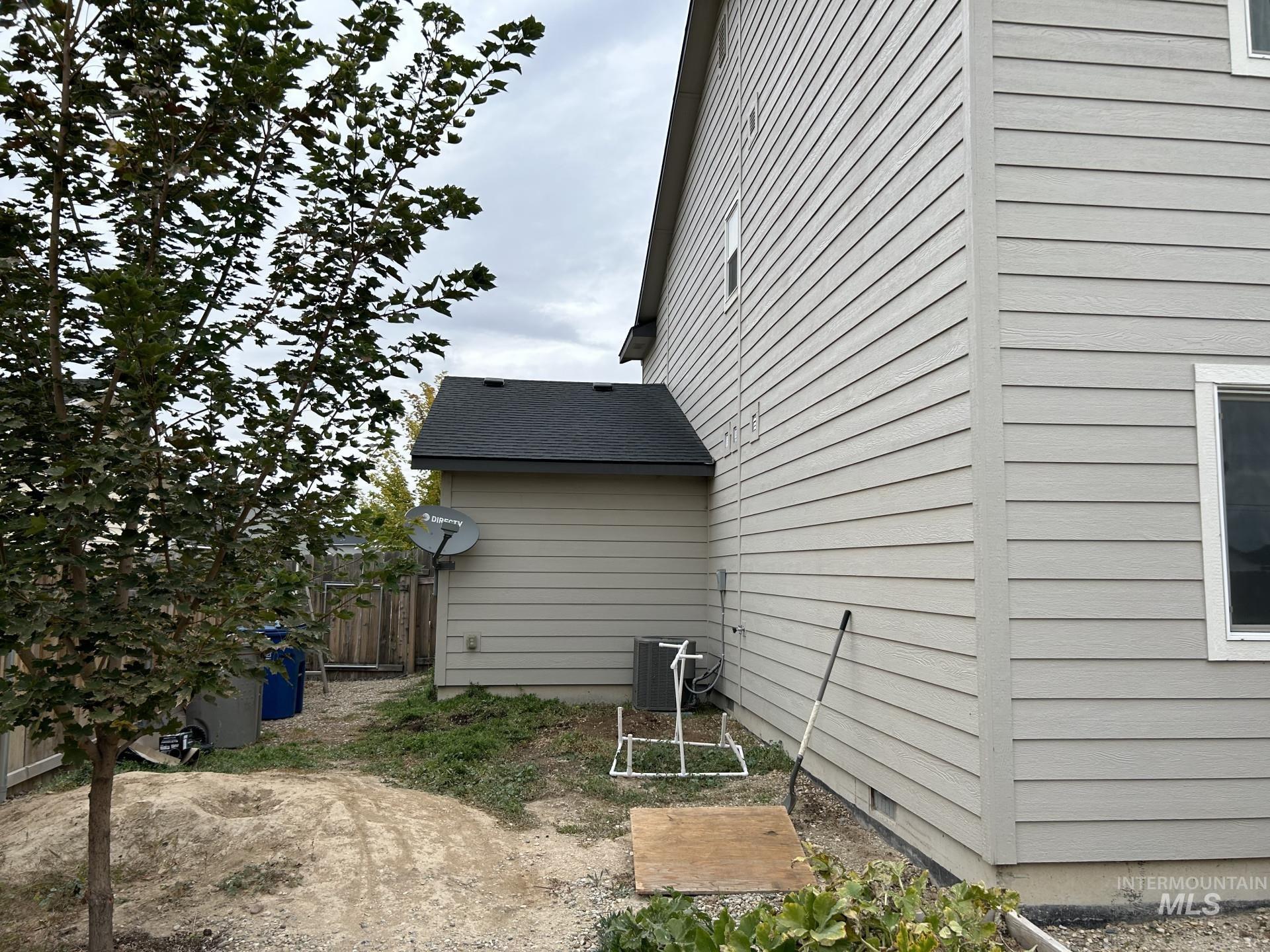 5614 Barkley Way, Caldwell, Idaho 83607, 5 Bedrooms, 2.5 Bathrooms, Residential For Sale, Price $454,700,MLS 98973735