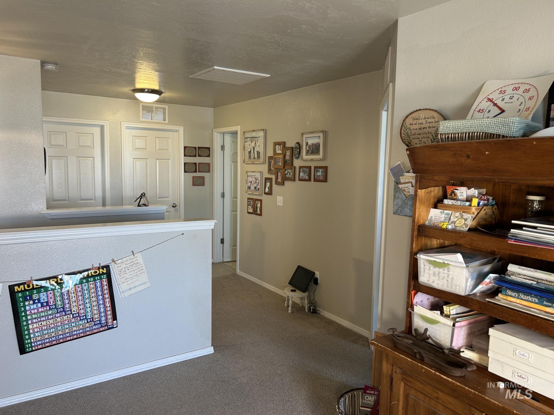 5614 Barkley Way, Caldwell, Idaho 83607, 5 Bedrooms, 2.5 Bathrooms, Residential For Sale, Price $454,700,MLS 98973735