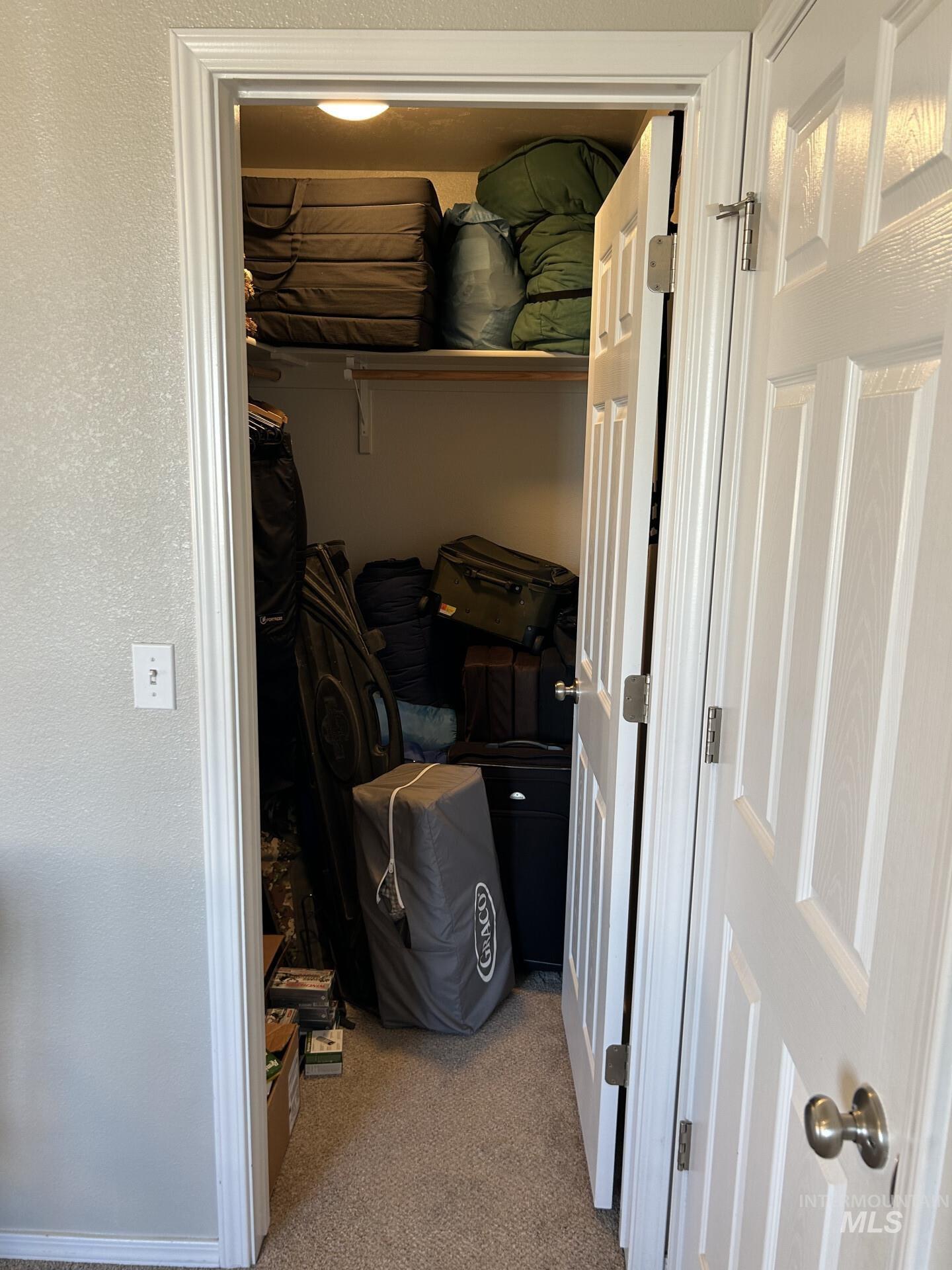 5614 Barkley Way, Caldwell, Idaho 83607, 5 Bedrooms, 2.5 Bathrooms, Residential For Sale, Price $454,700,MLS 98973735