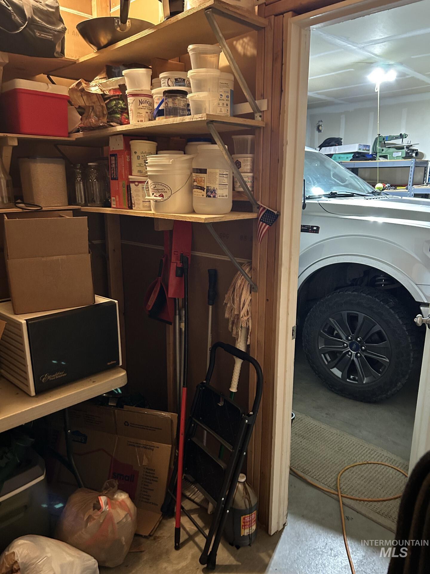 5614 Barkley Way, Caldwell, Idaho 83607, 5 Bedrooms, 2.5 Bathrooms, Residential For Sale, Price $454,700,MLS 98973735