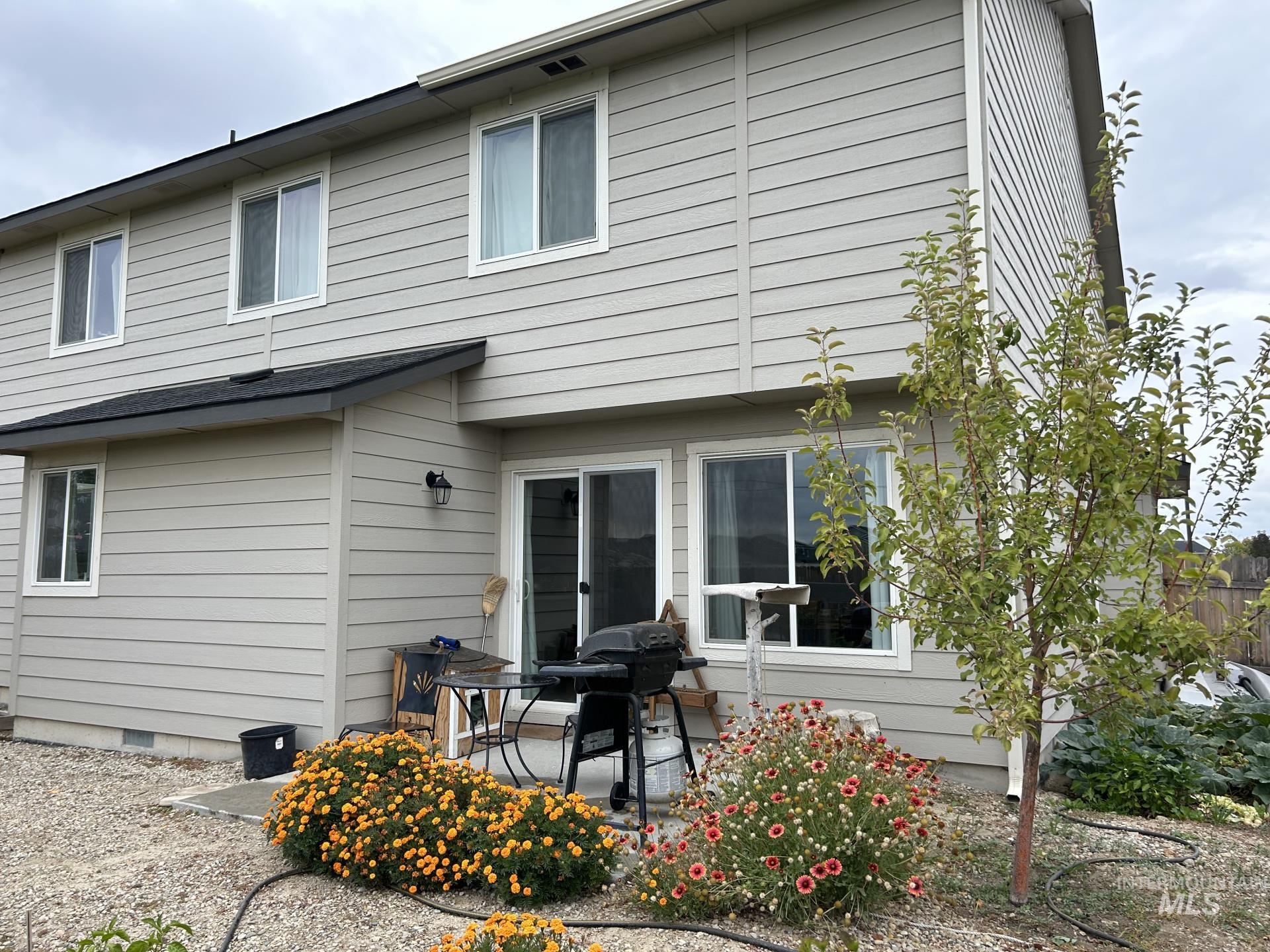 5614 Barkley Way, Caldwell, Idaho 83607, 5 Bedrooms, 2.5 Bathrooms, Residential For Sale, Price $454,700,MLS 98973735