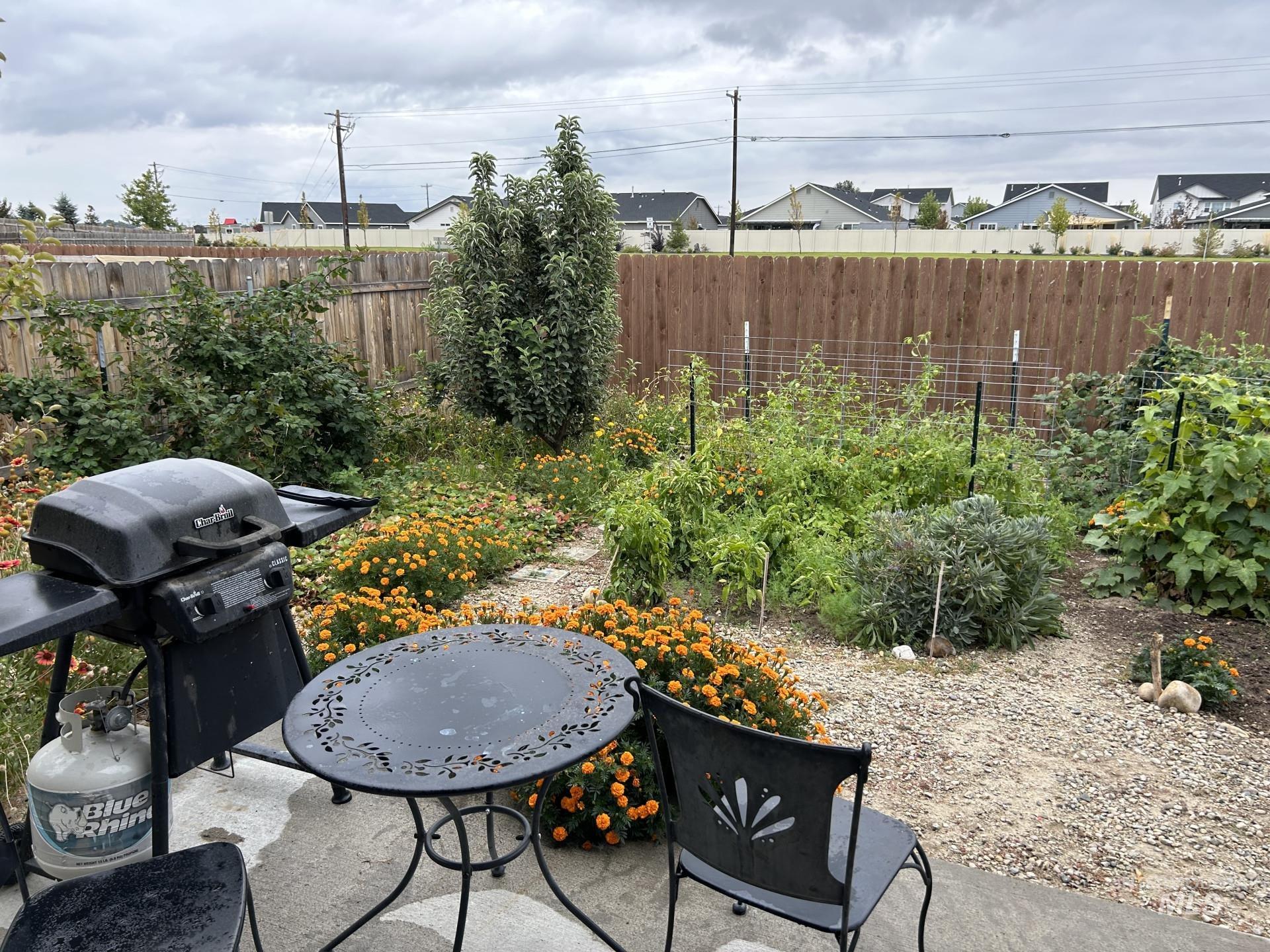 5614 Barkley Way, Caldwell, Idaho 83607, 5 Bedrooms, 2.5 Bathrooms, Residential For Sale, Price $454,700,MLS 98973735