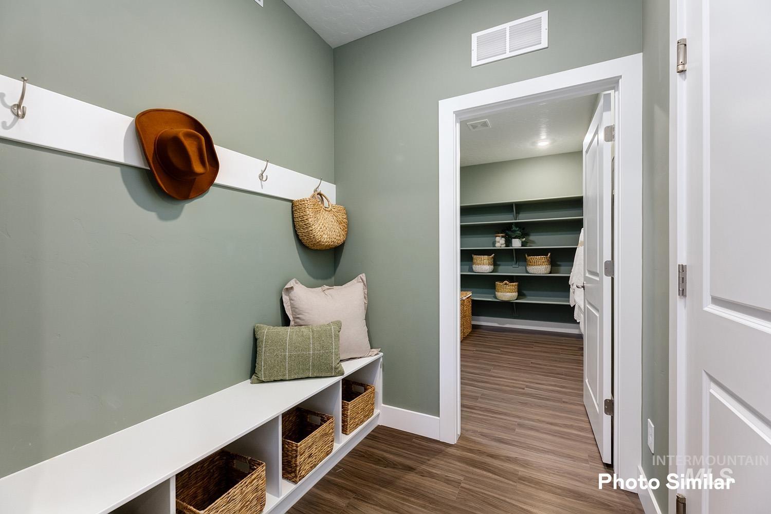 3672 S Angel Falls Way, Nampa, Idaho 83686, 5 Bedrooms, 3.5 Bathrooms, Residential For Sale, Price $643,400,MLS 98973737